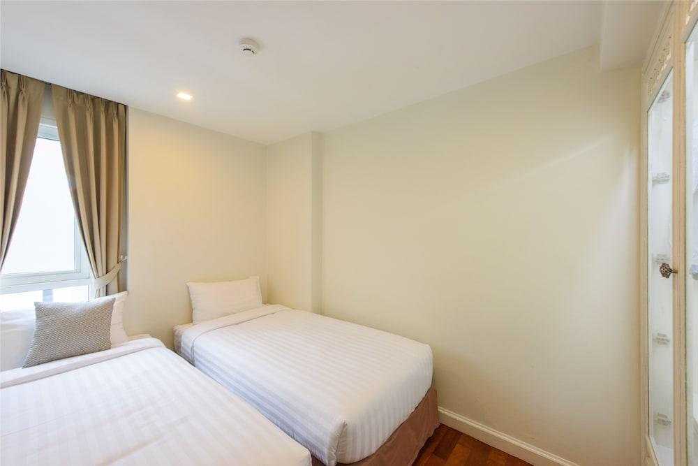 Sabai Sathorn Apartemen