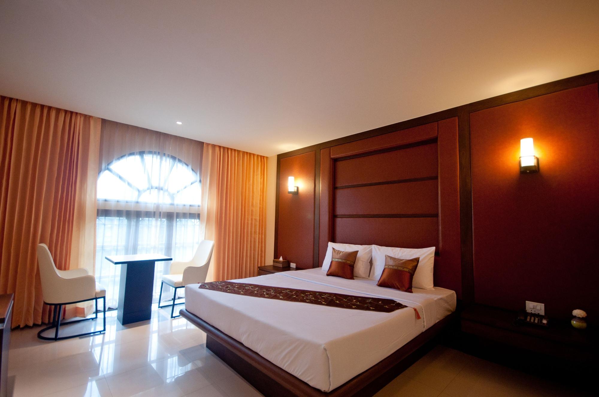 Hotel Siam Paradise Entertainment Complex 3*