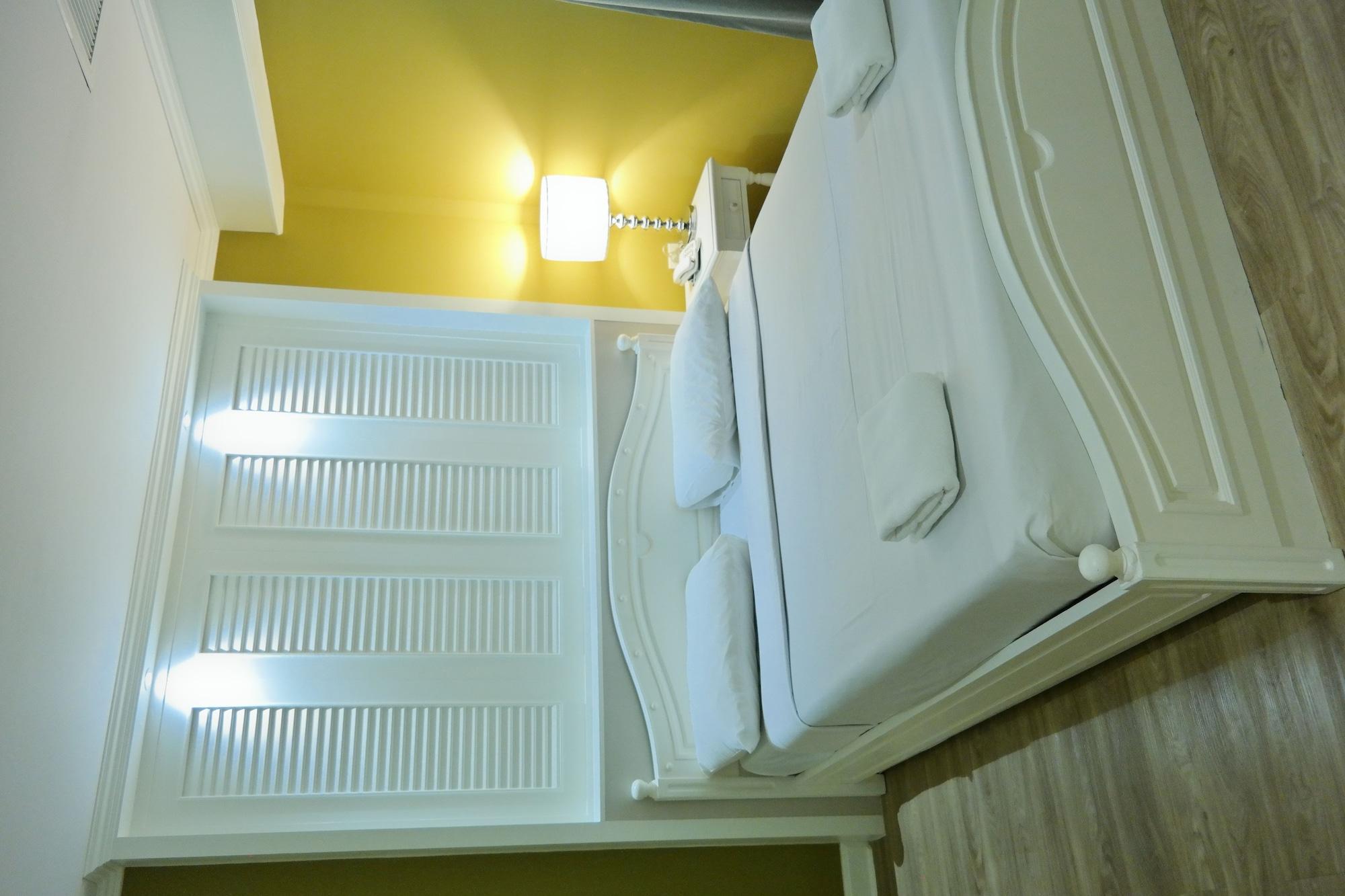Ebina House - Sha Extra Hotell