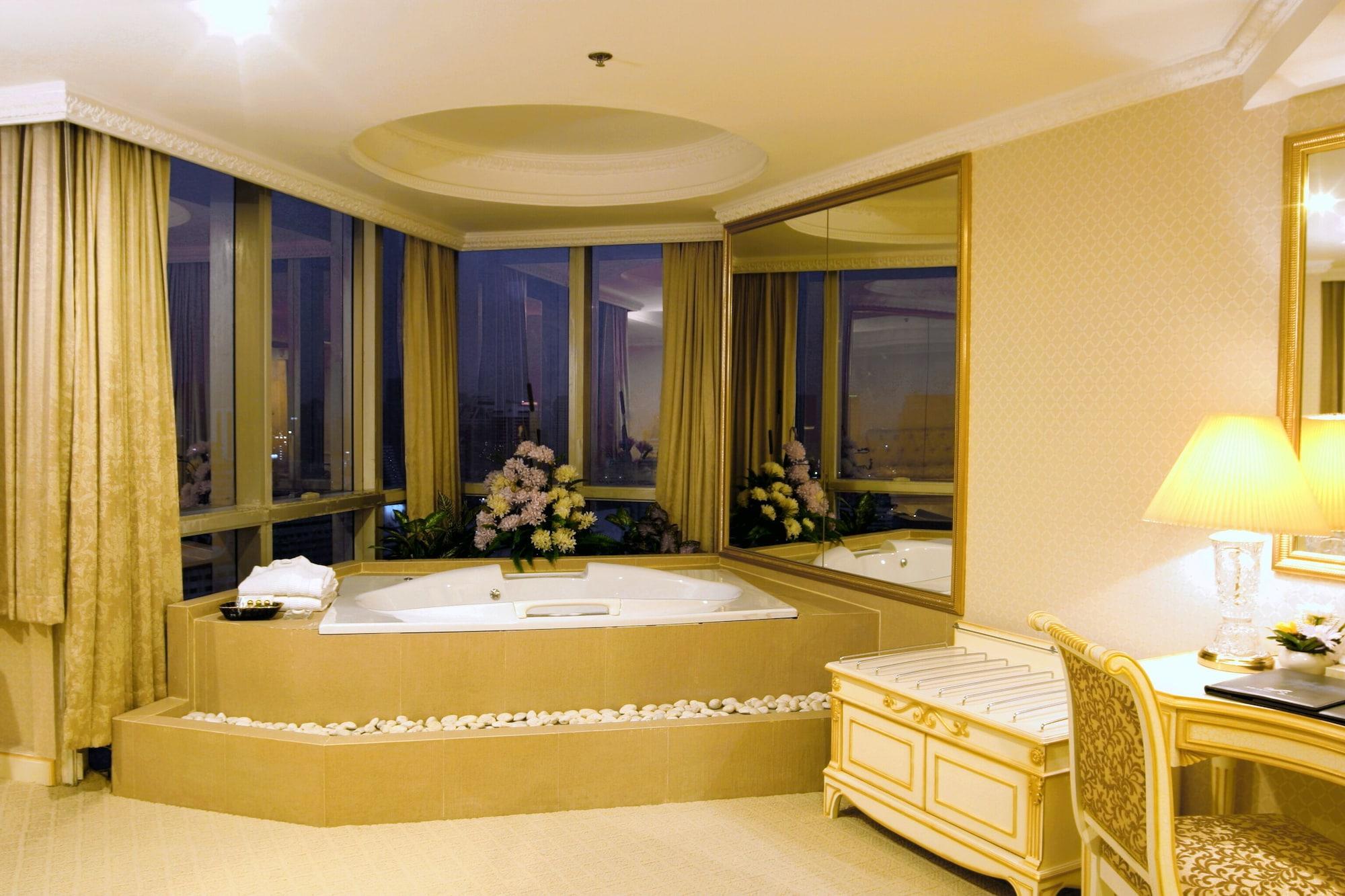 Hotel Adriatic Palace Bangkok