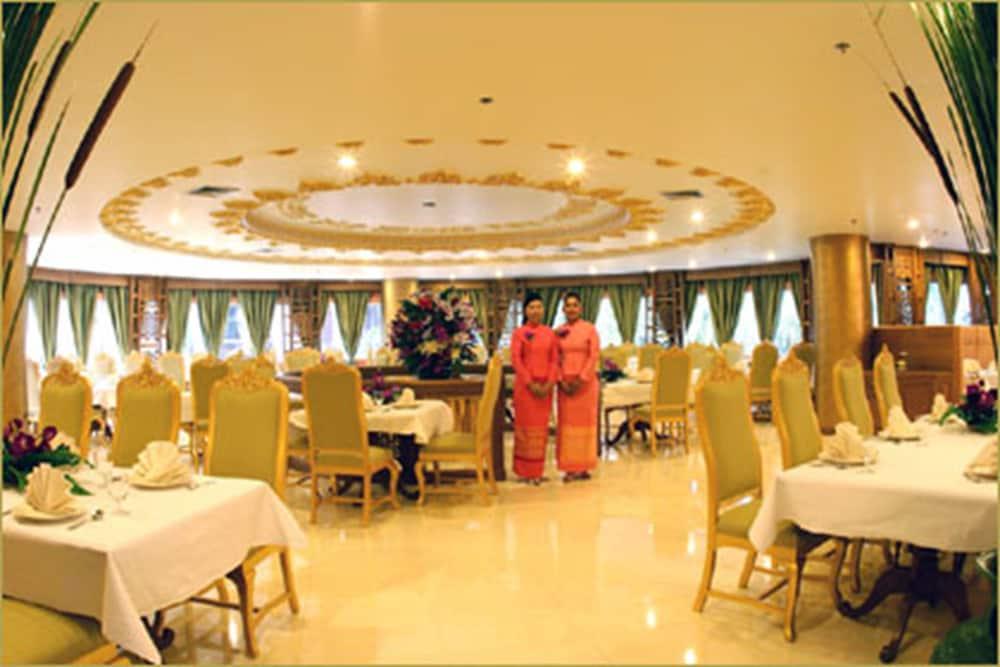 Adriatic Palace