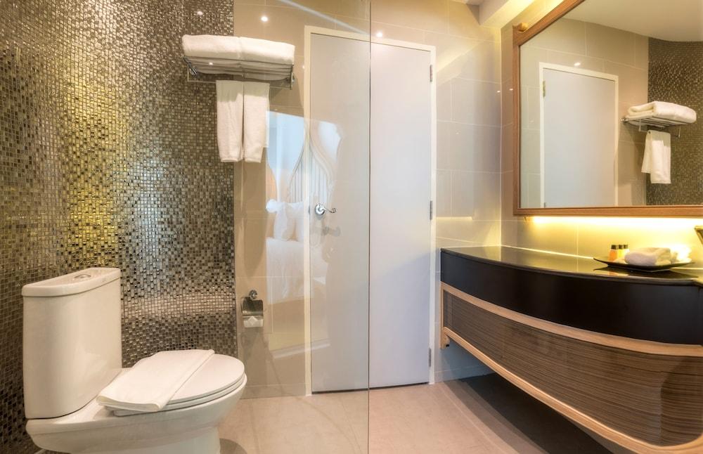 Anajak Hotel 4*