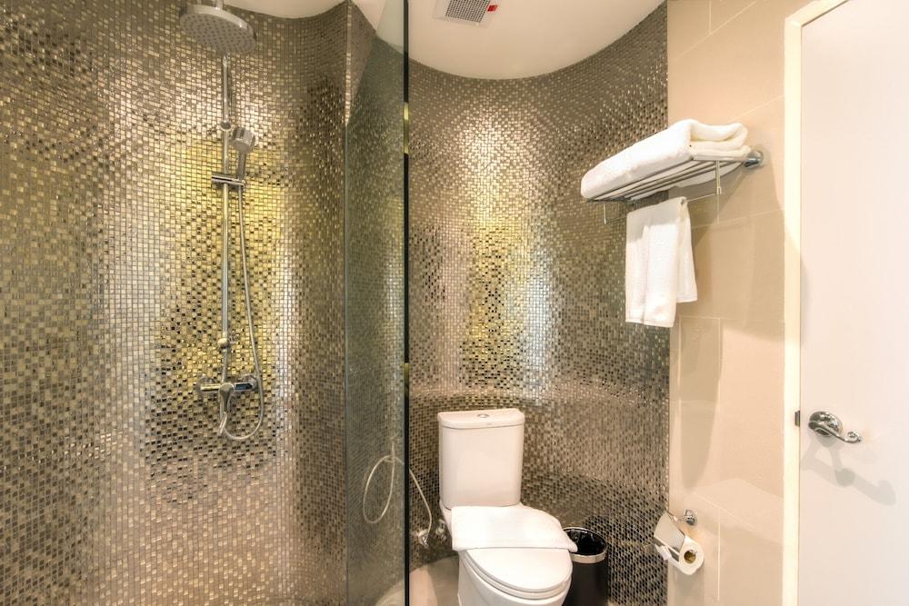 Anajak Hotel 4*