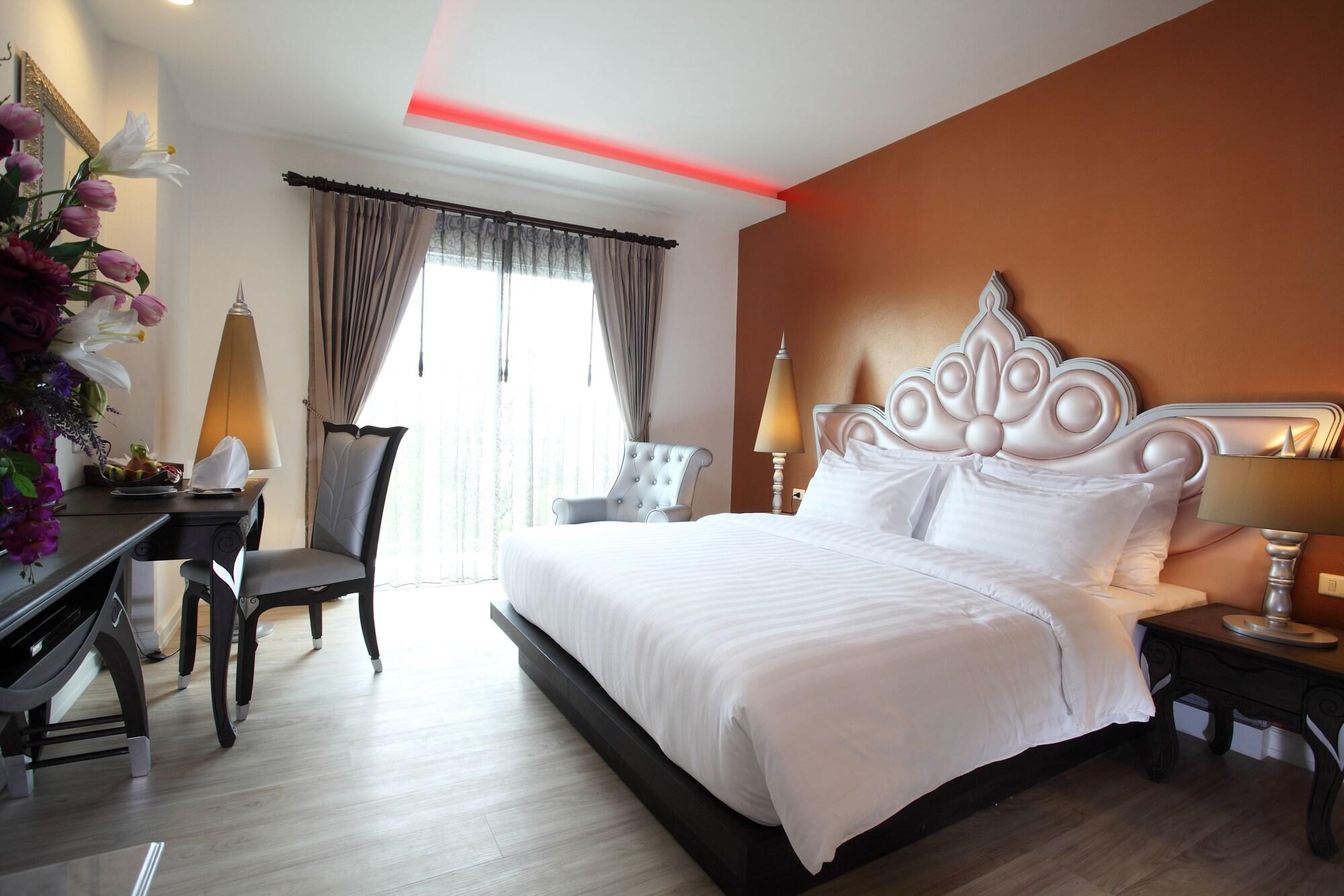 Chillax Hotel 4*