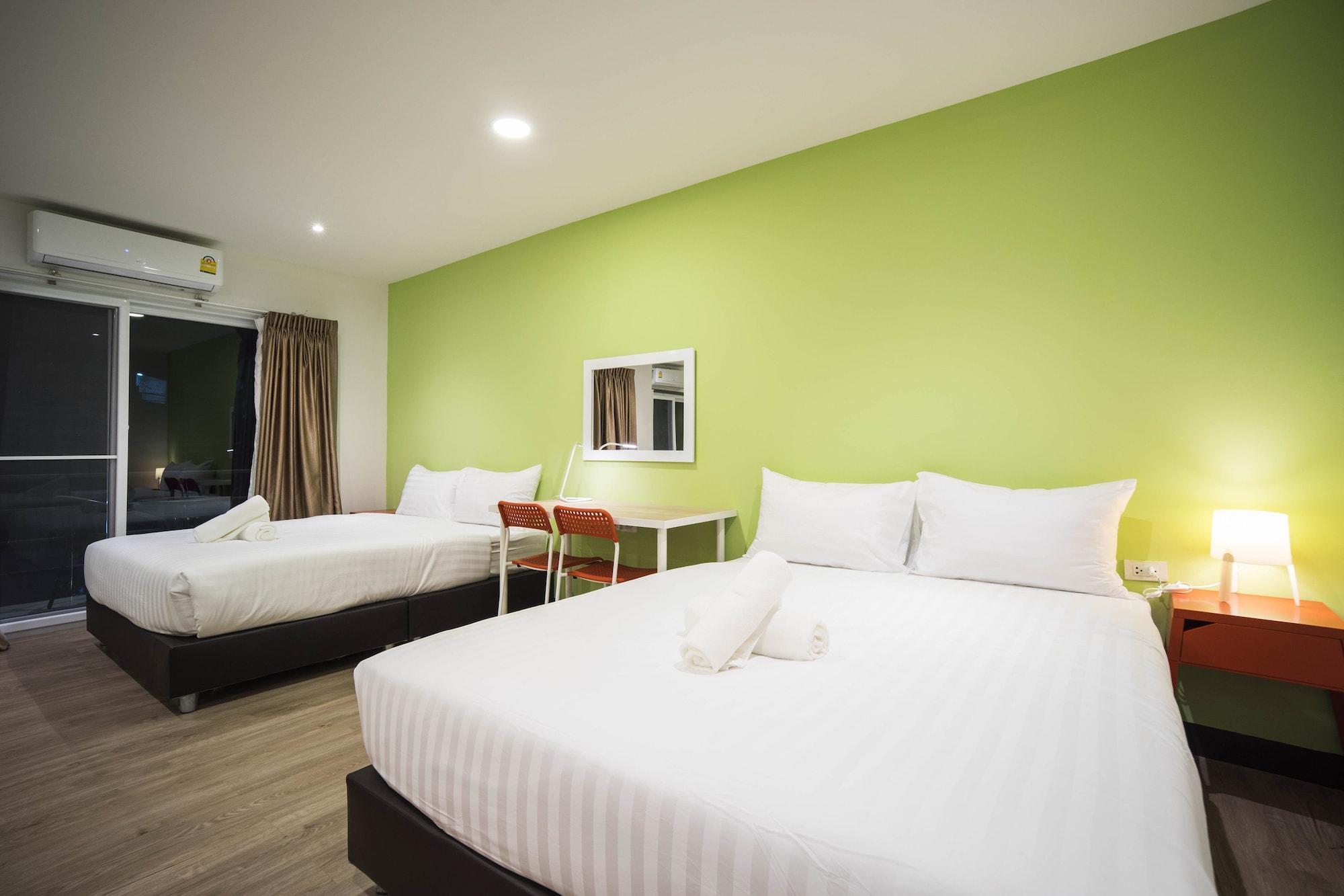 Resort M - Mrt Huai Khwang 3*