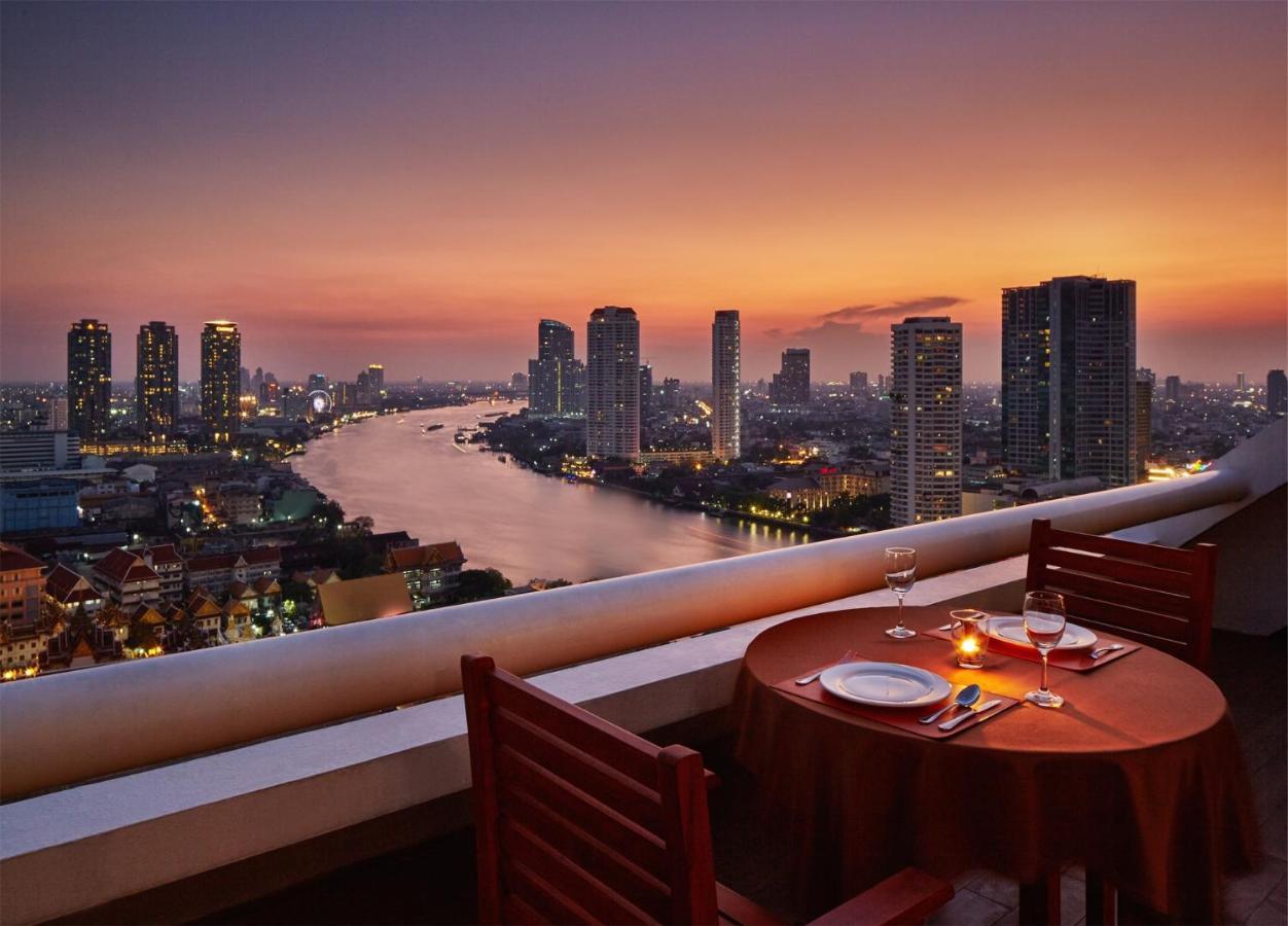 Centre Point Silom - Newly Renovated 4*