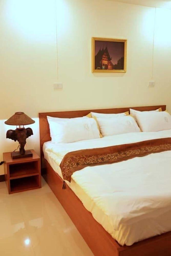 Rafael And Mansion - Sha Extra Certified nhà trọ Bangkok