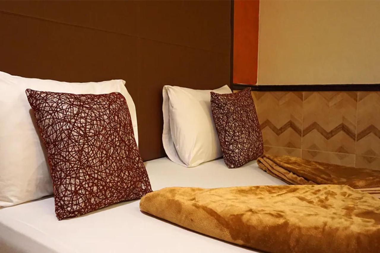 Kaya Place Khách sạn Bangkok