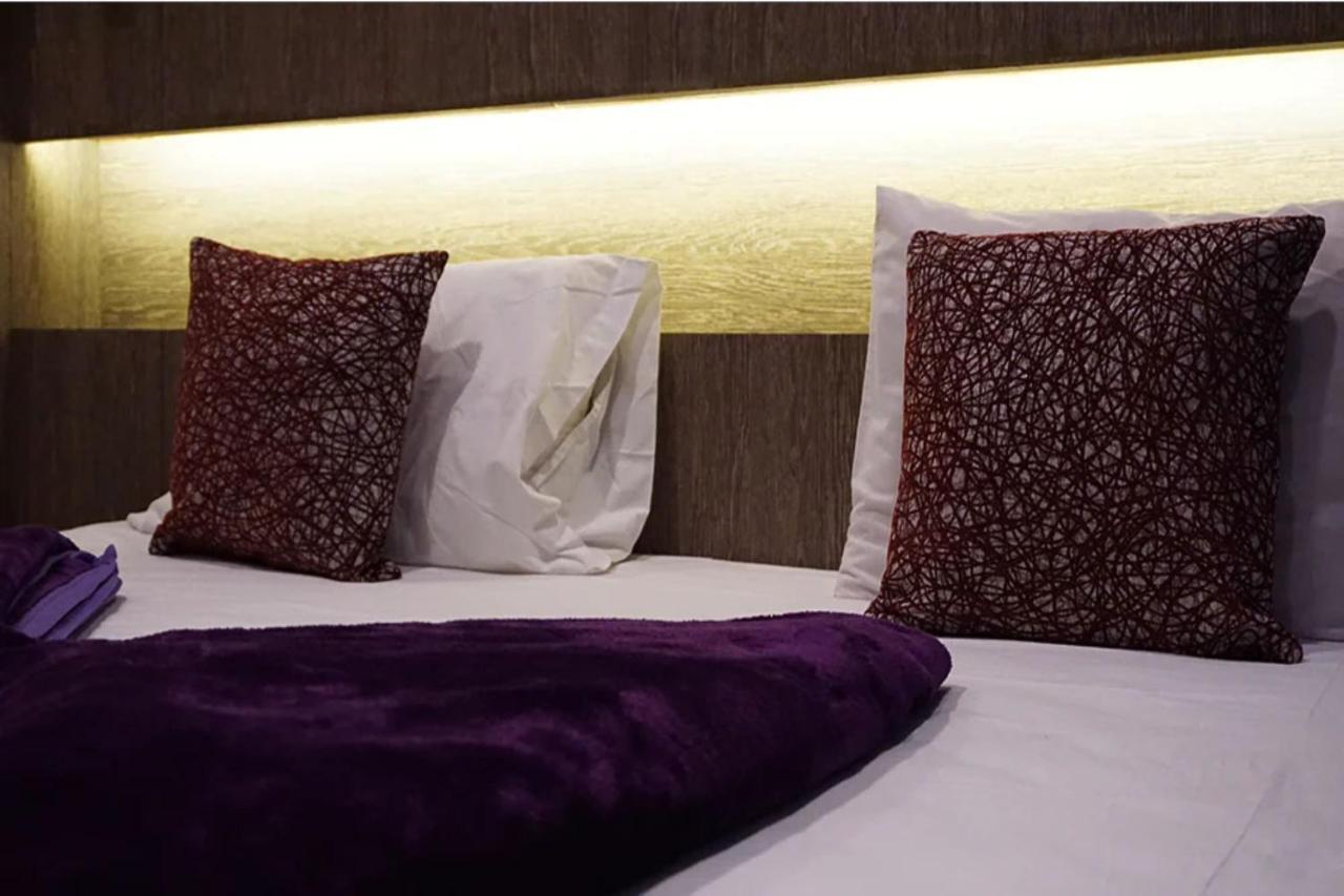 Kaya Place Khách sạn Bangkok