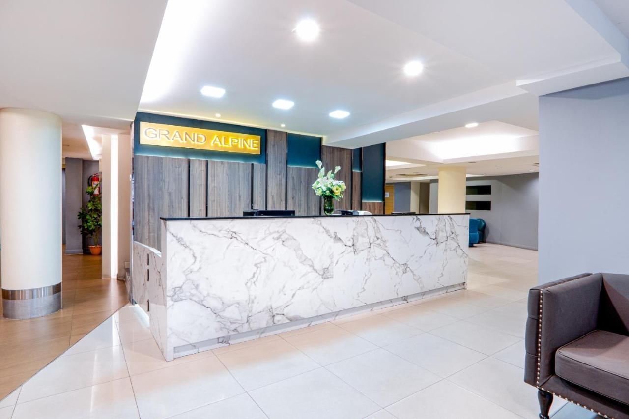 Hotell Grand Alpine