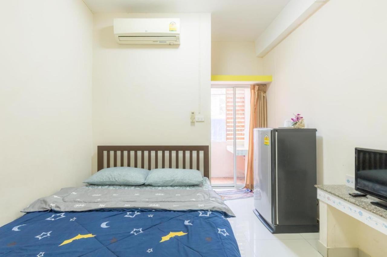 Khách sạn Oyo 75405 Ladda Place