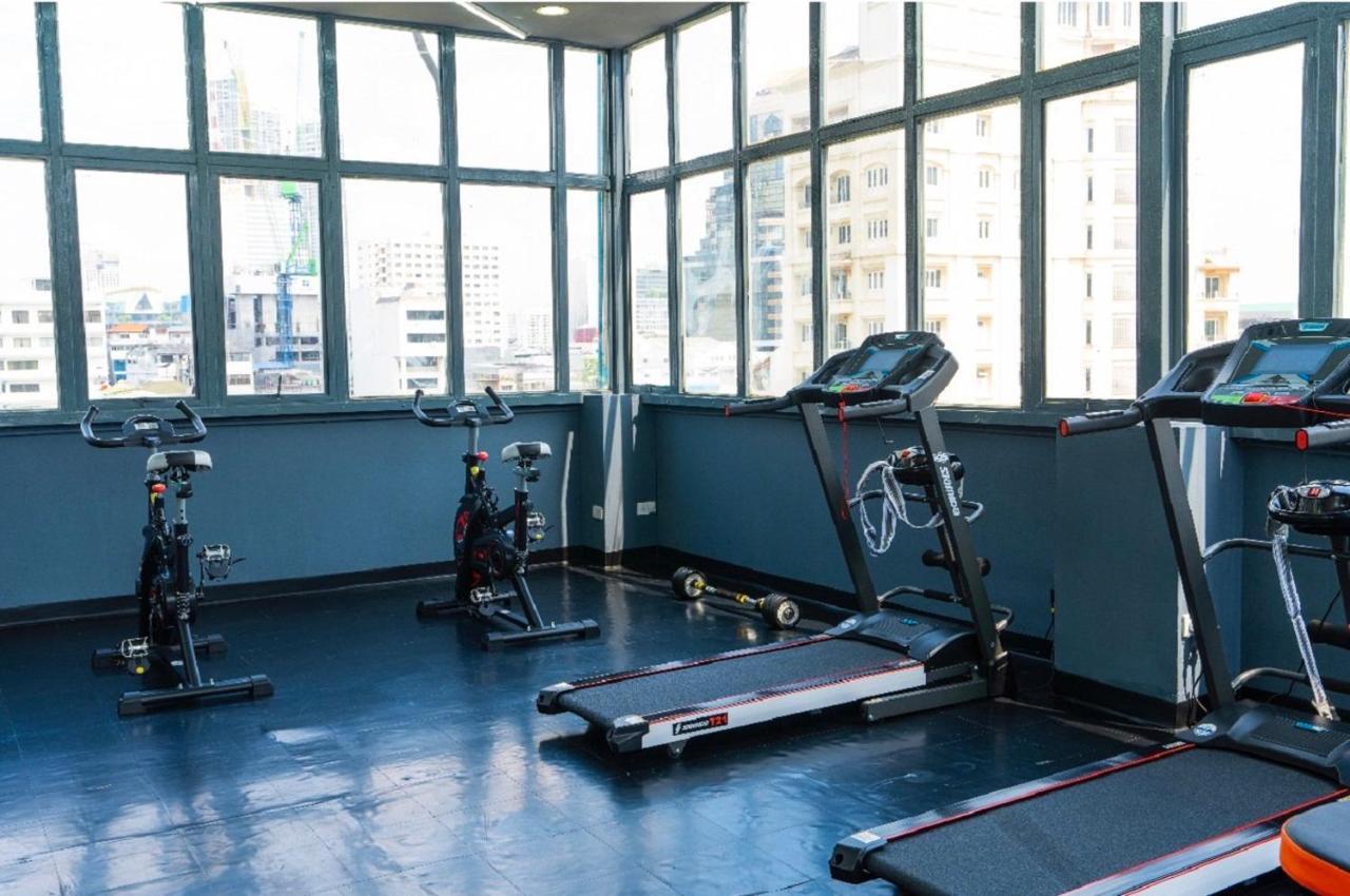 Sapphire Silom Khách sạn