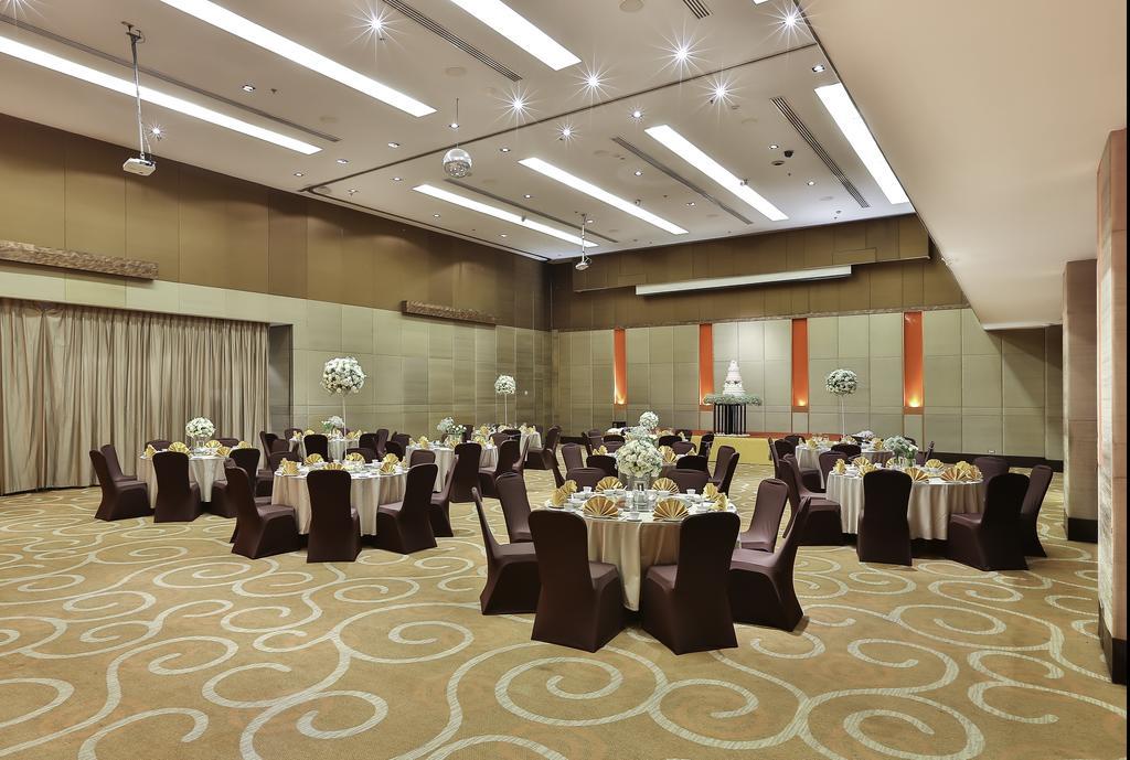 Eastin Makkasan, - Sha Extra