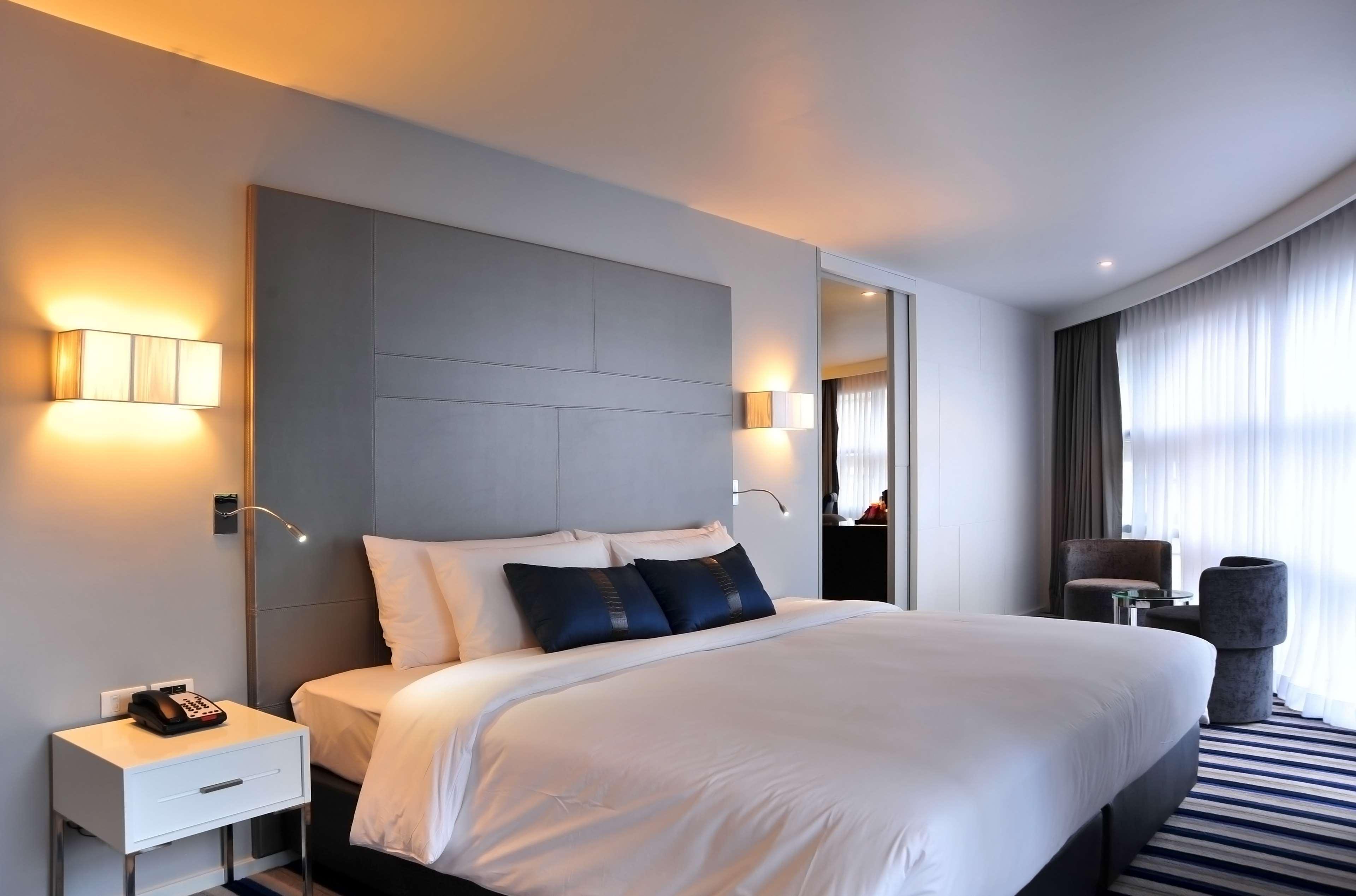 Western @20 Sukhumvit 4*