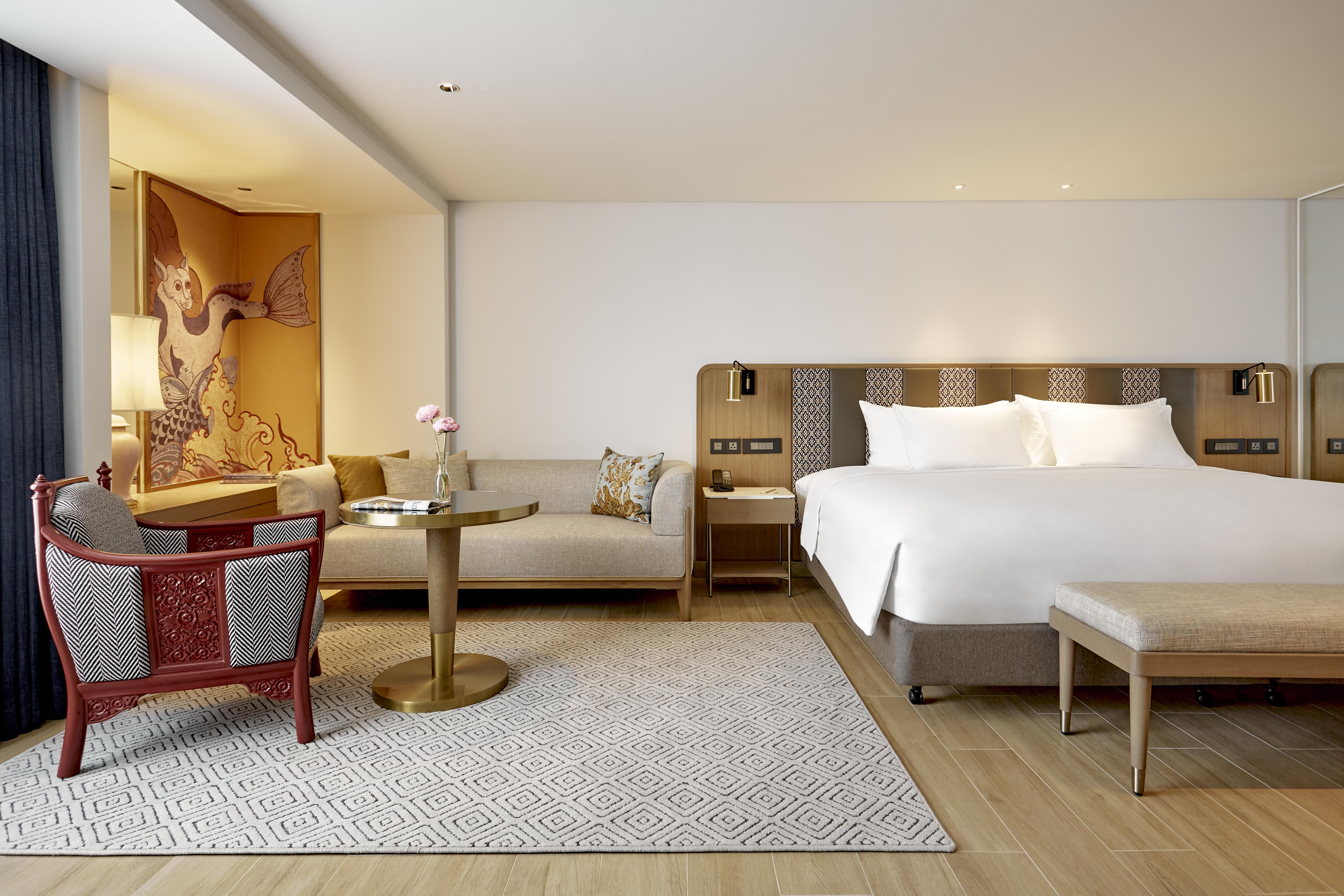 Montien Surawong Hotel