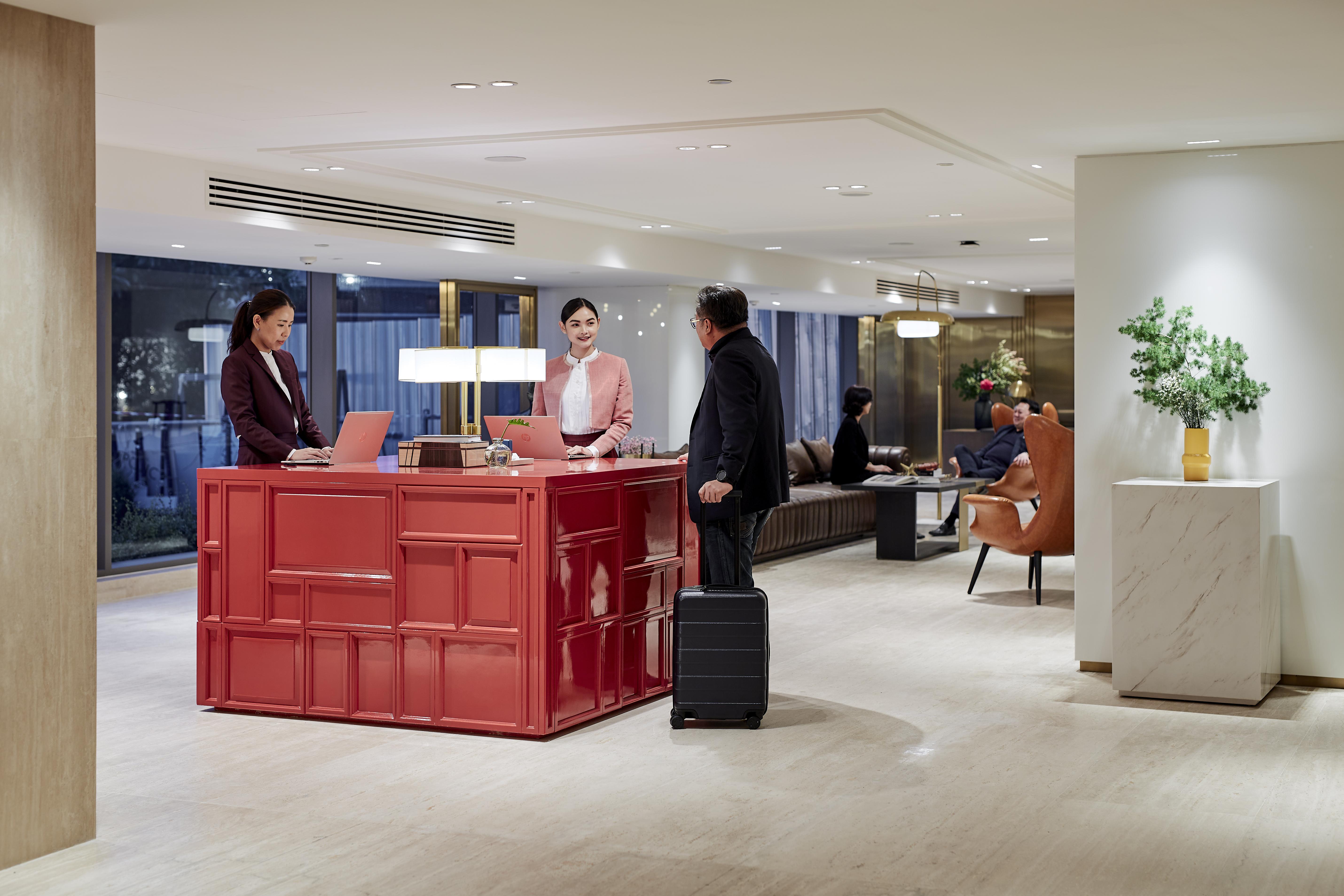 Hotel Montien Surawong
