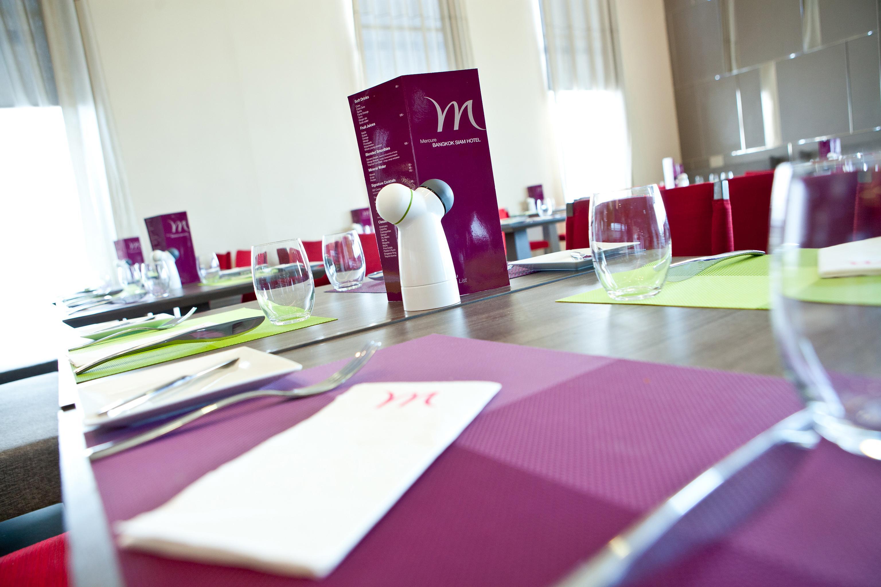 Mercure Siam Khách sạn 4*