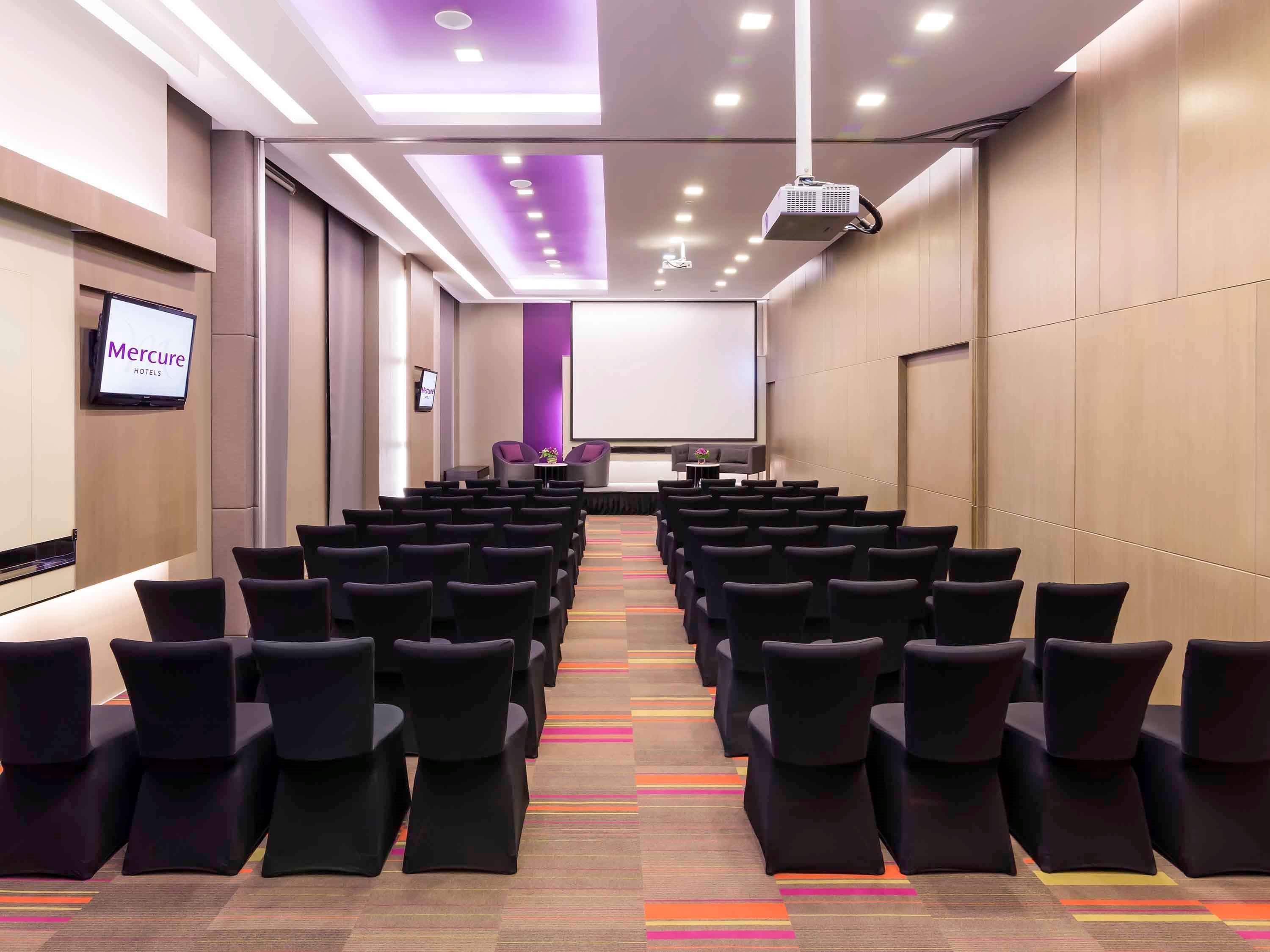Khách sạn Mercure Siam Bangkok