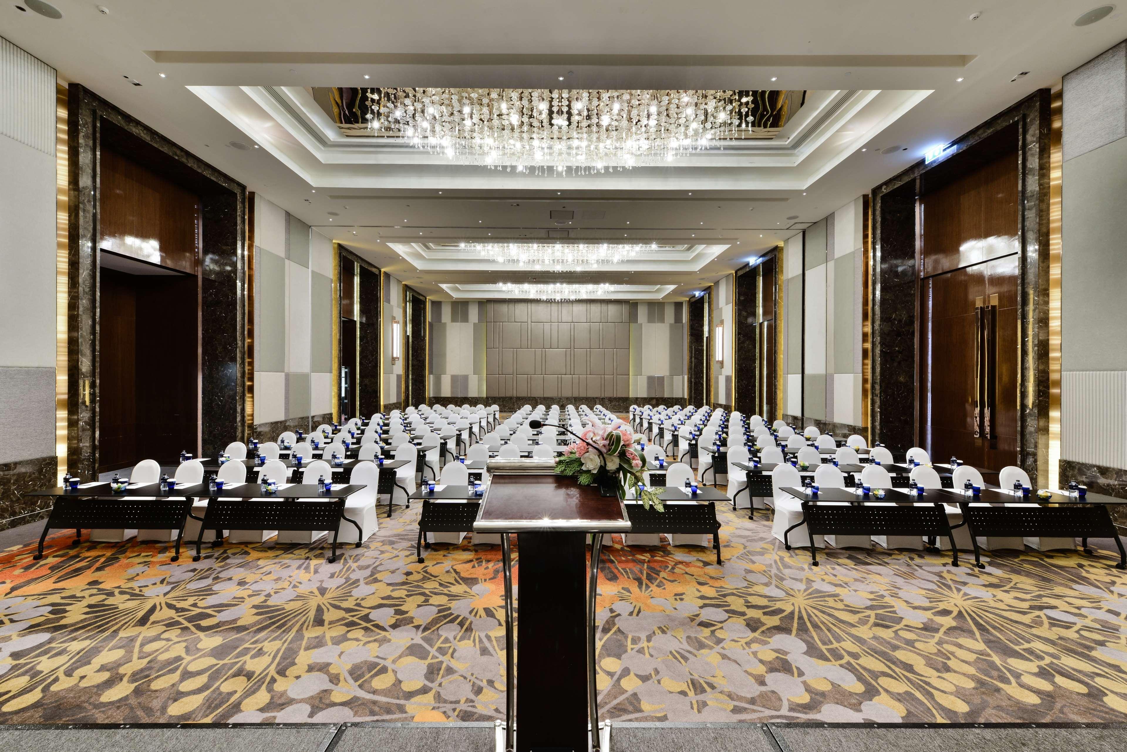 Radisson Blu Plaza
