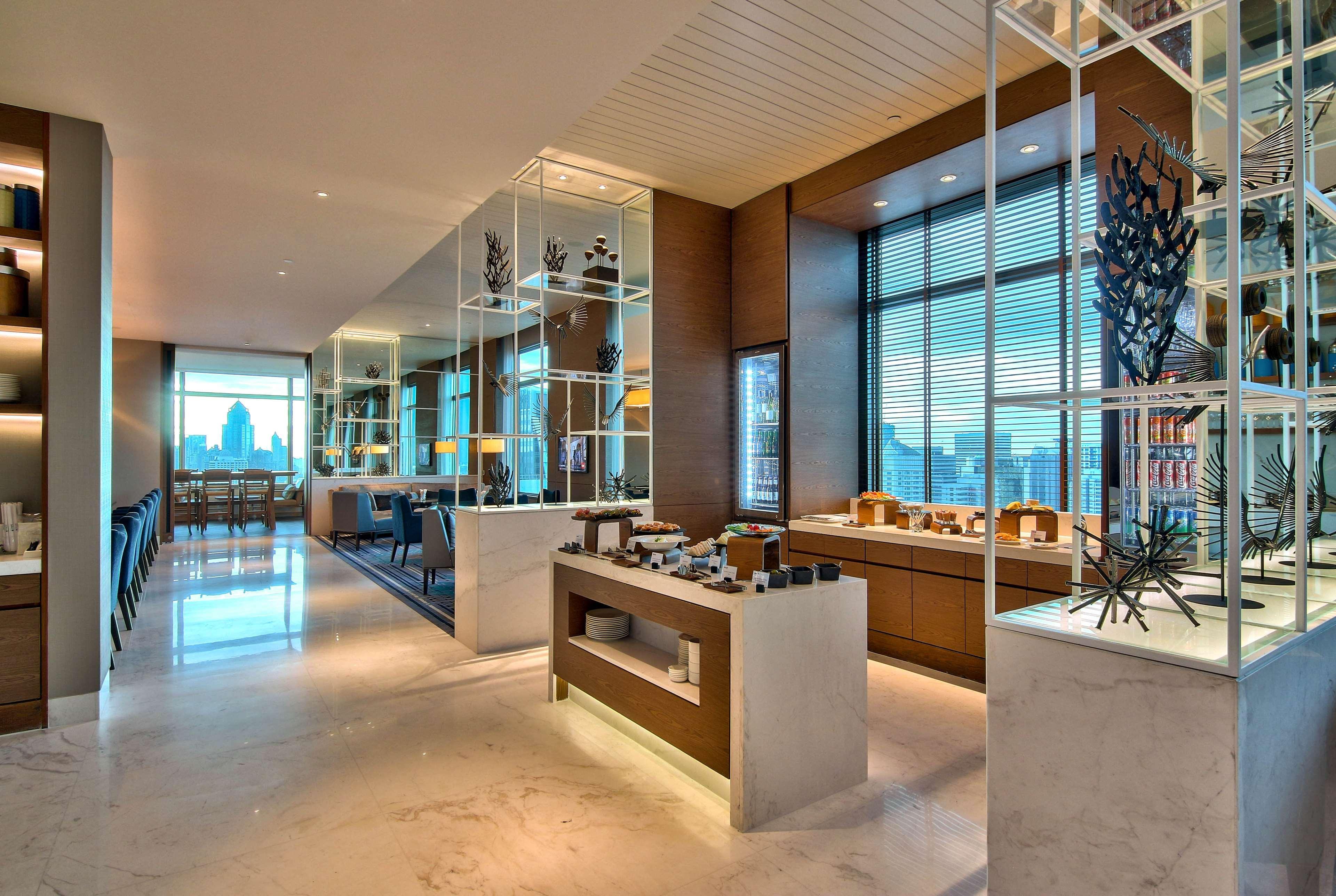 Radisson Blu Plaza Hotel