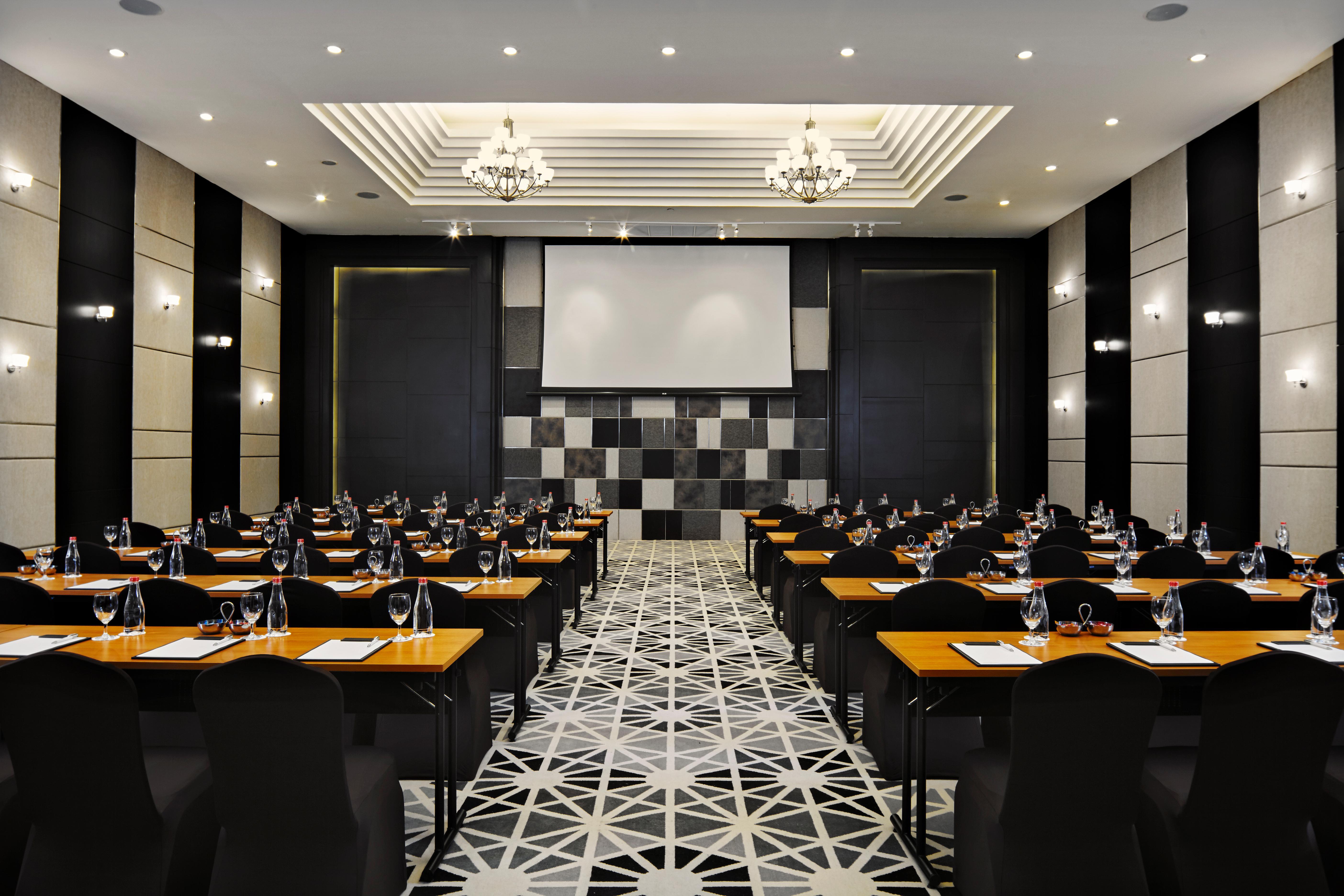 M\u00f6venpick Sukhumvit 15 Bangkok