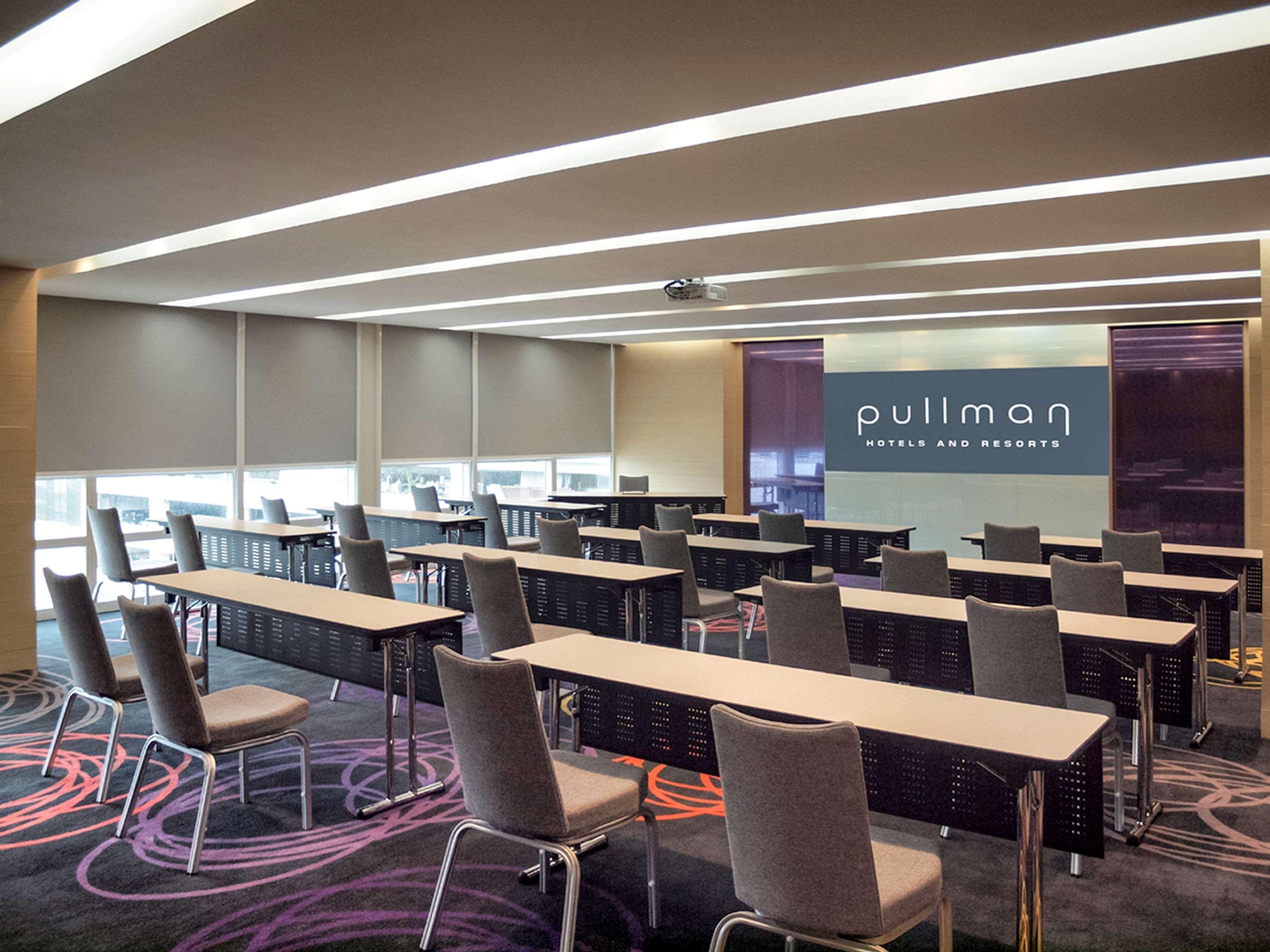 Pullman King Power Hotel 5*