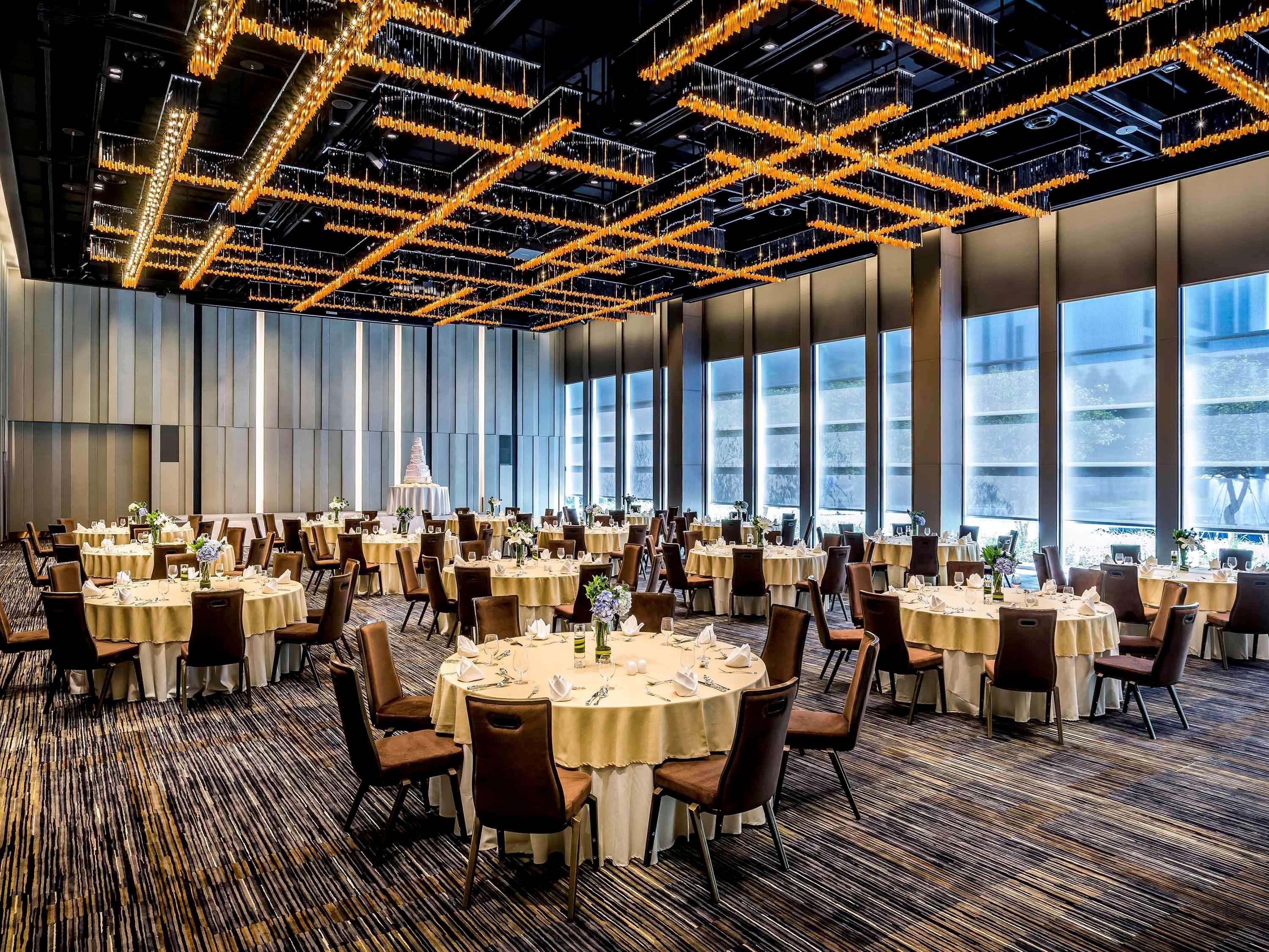 Pullman King Power Hotel 5*
