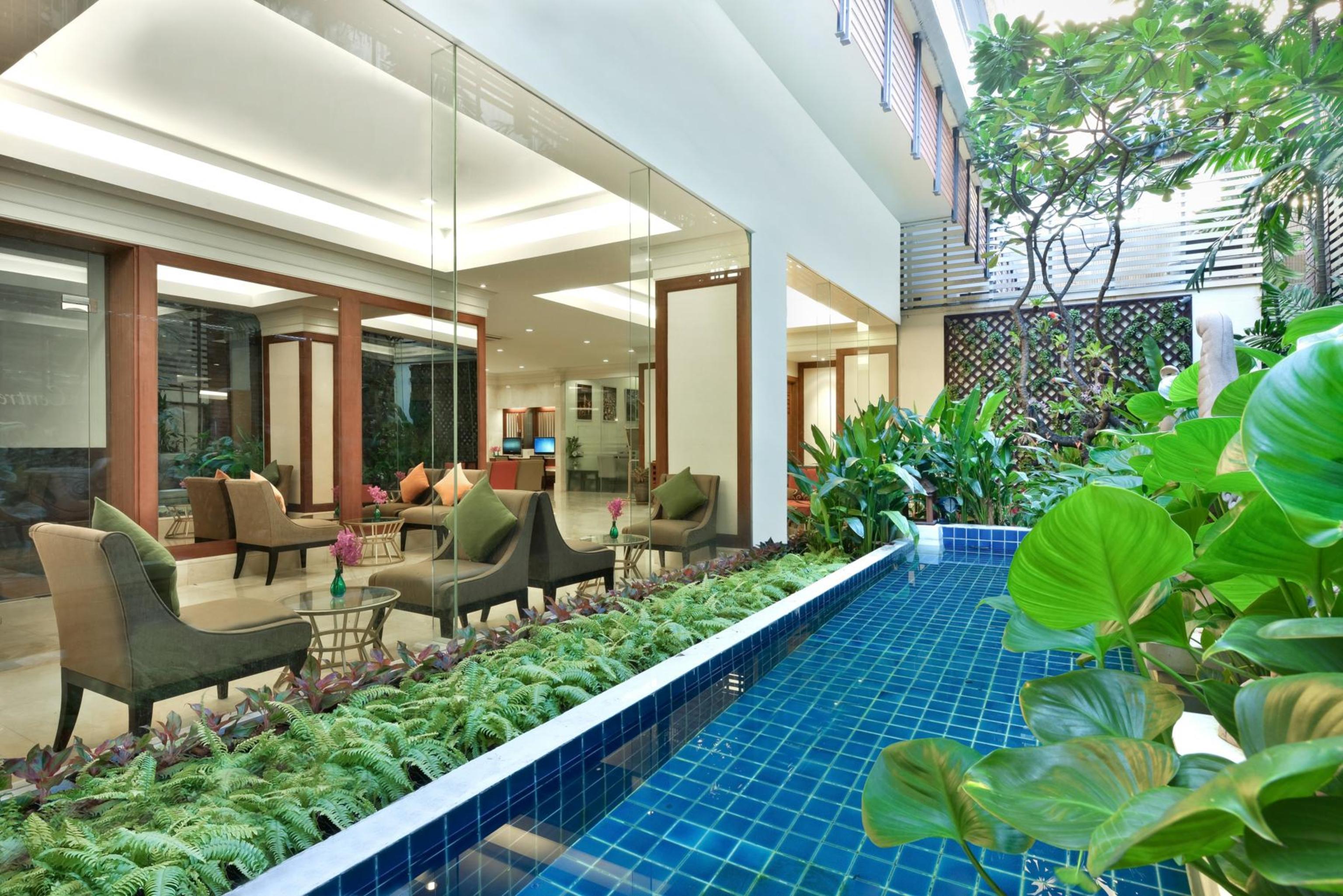 Centre Point Pratunam 4*
