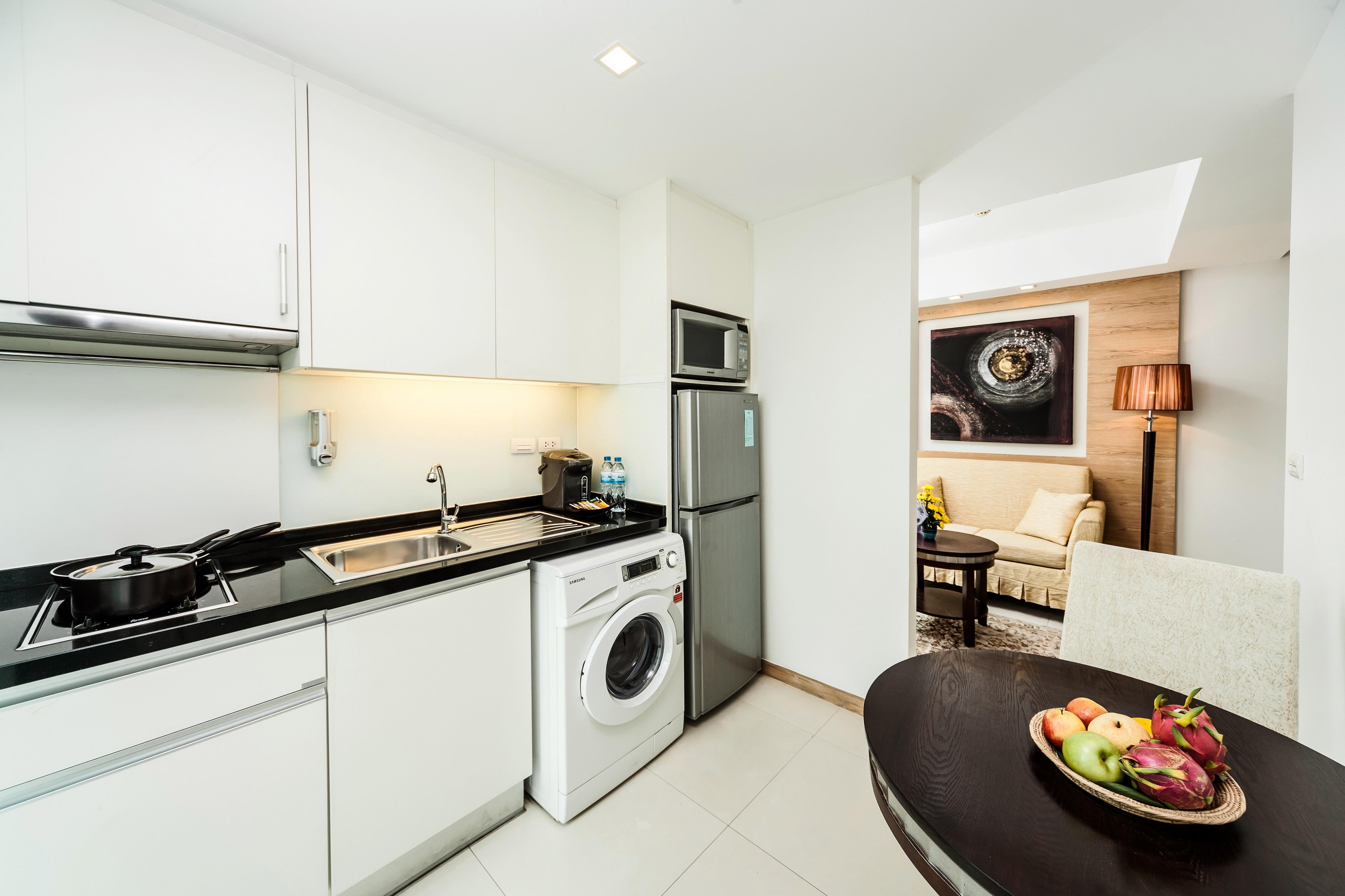 Khách sạn Adelphi Grande Sukhumvit 4*