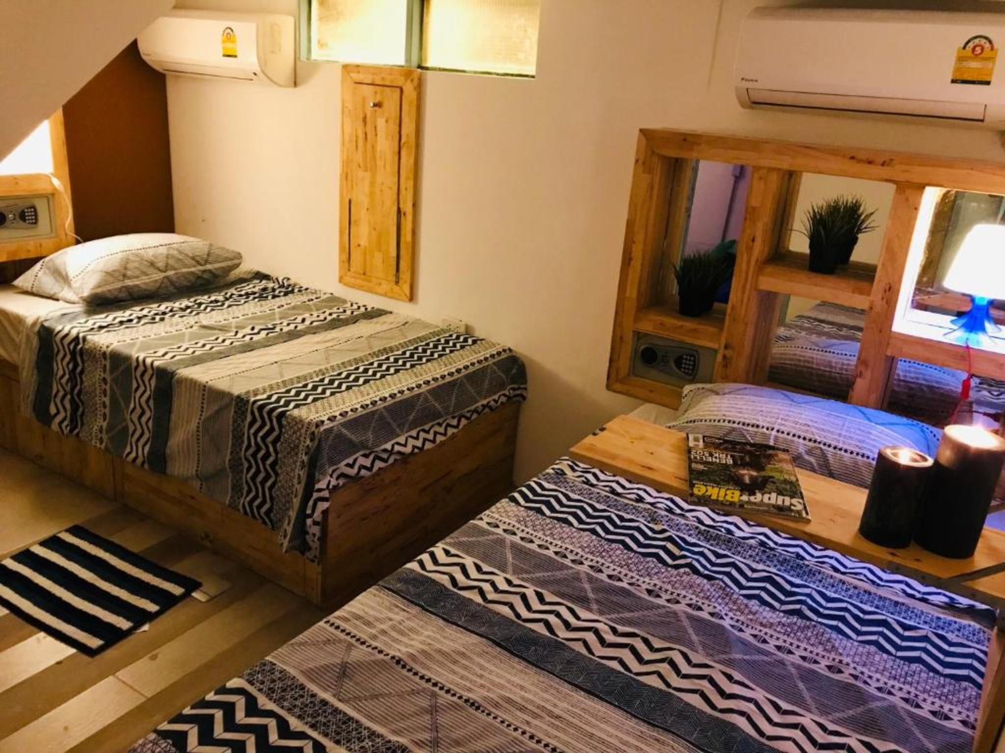 Blu Ari Stylish Gay Poshtel Bangkok