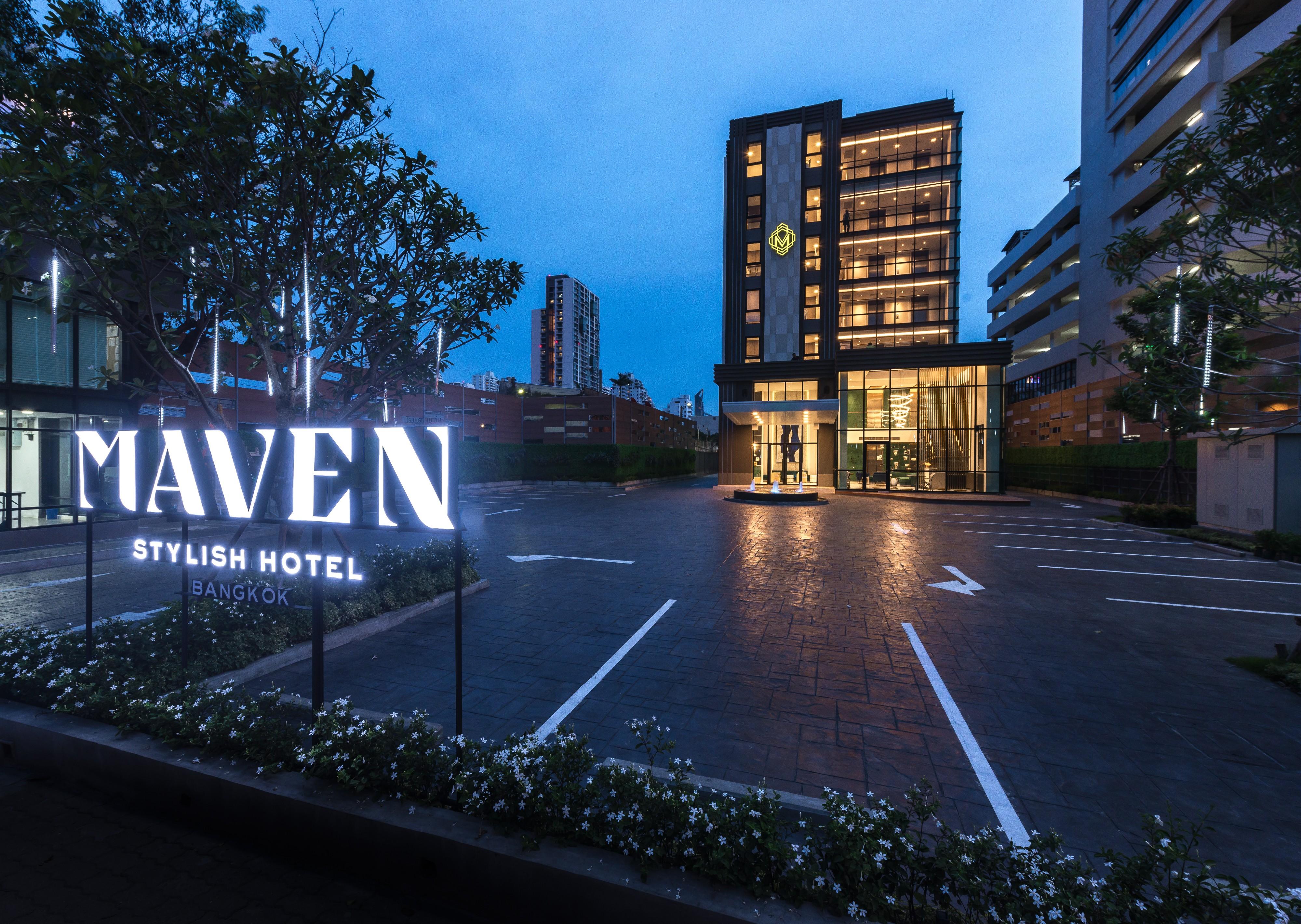 Khách sạn Maven Stylish 4*
