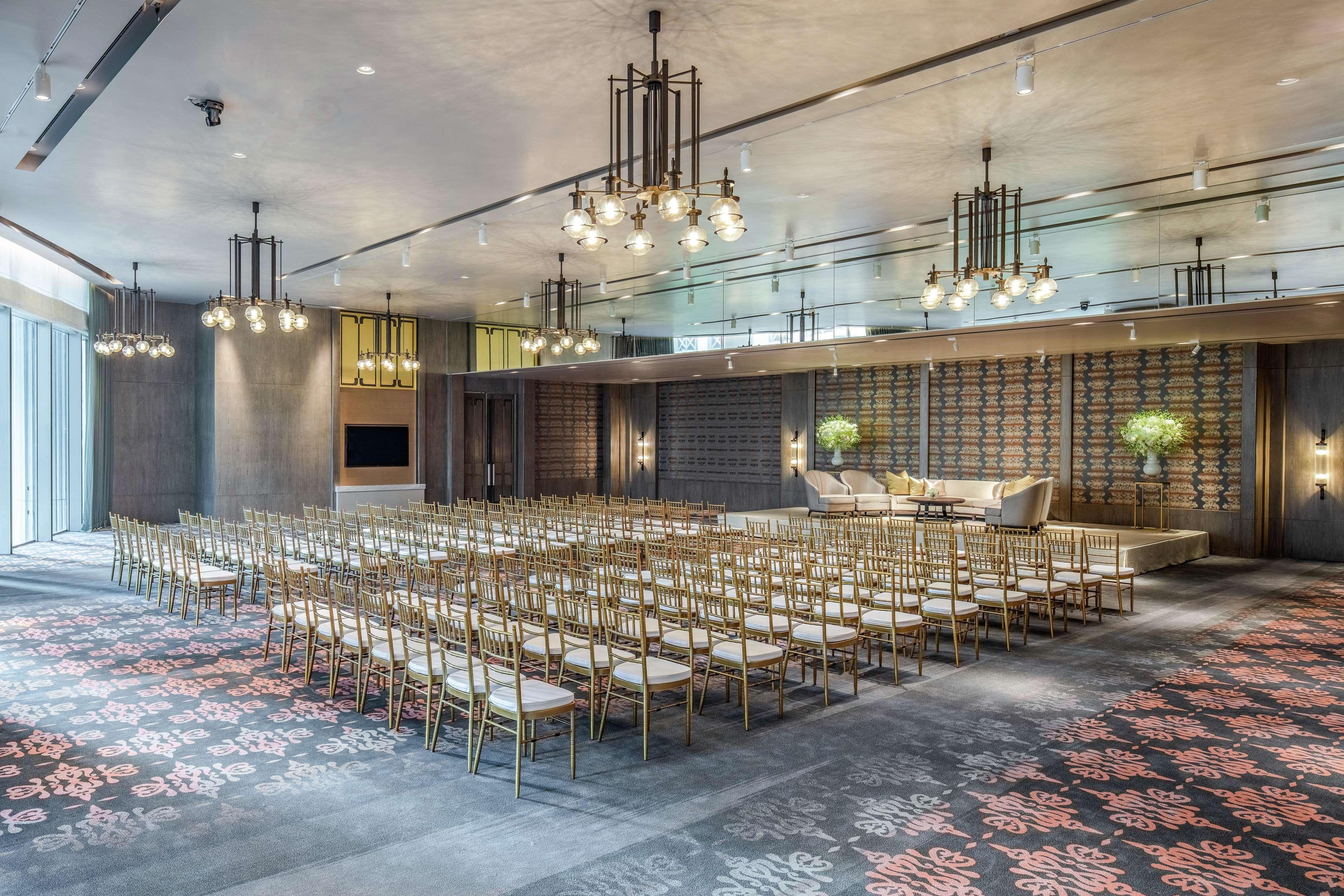 Waldorf Astoria Hotel 5*
