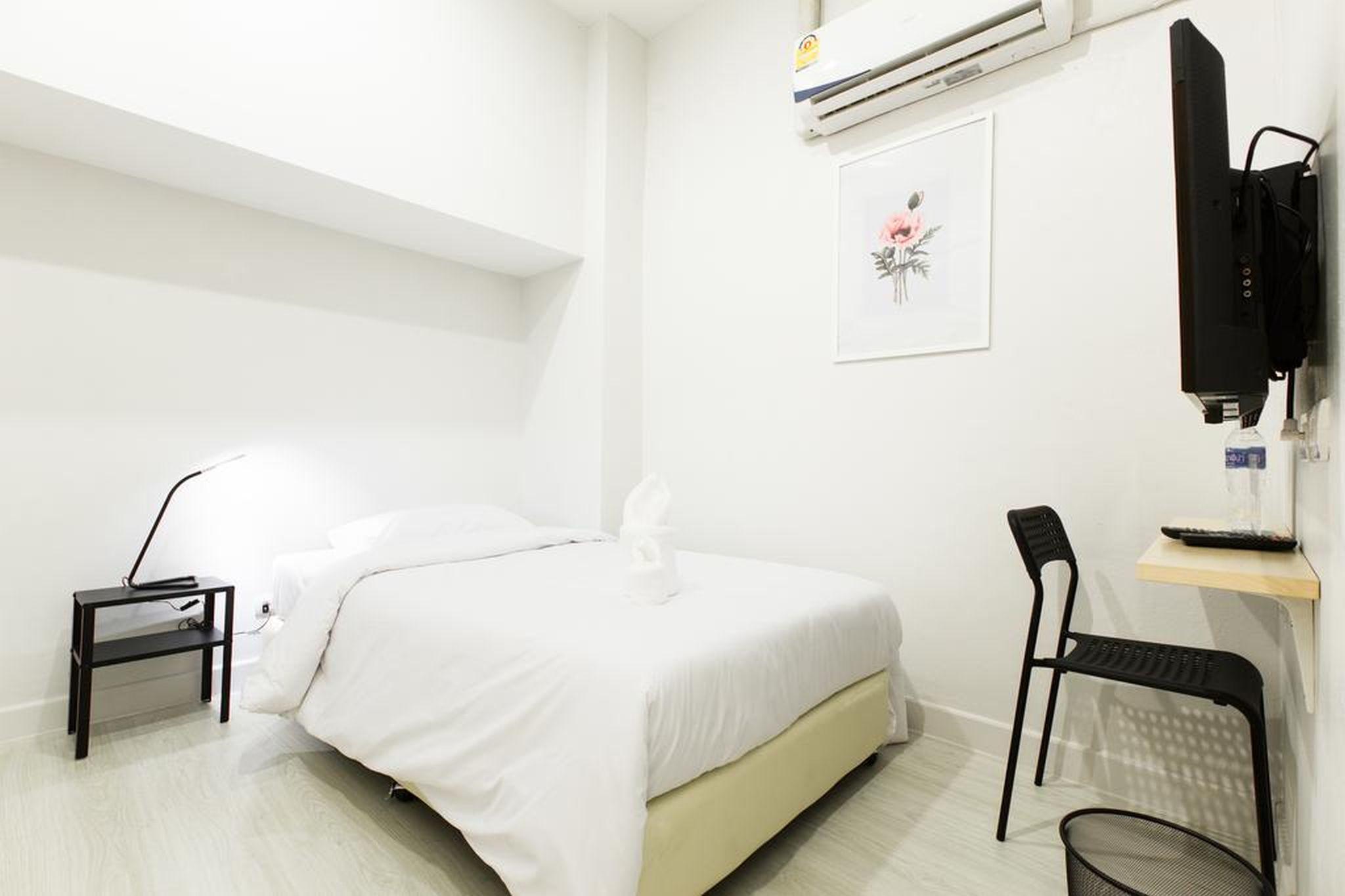 Metro Hotel
