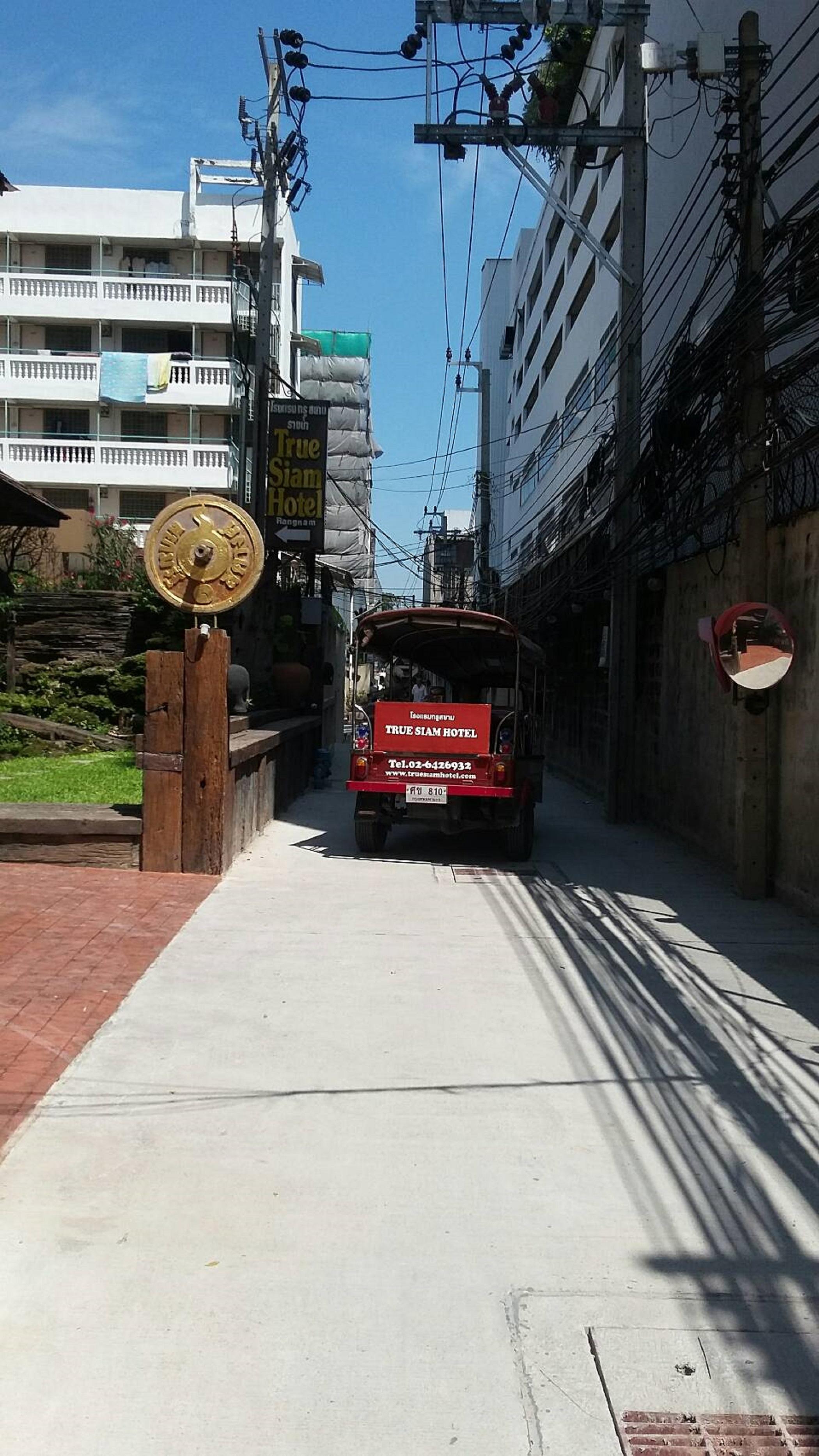 True Siam Rangnam - Sha Extra Certified Hotel Bangkok