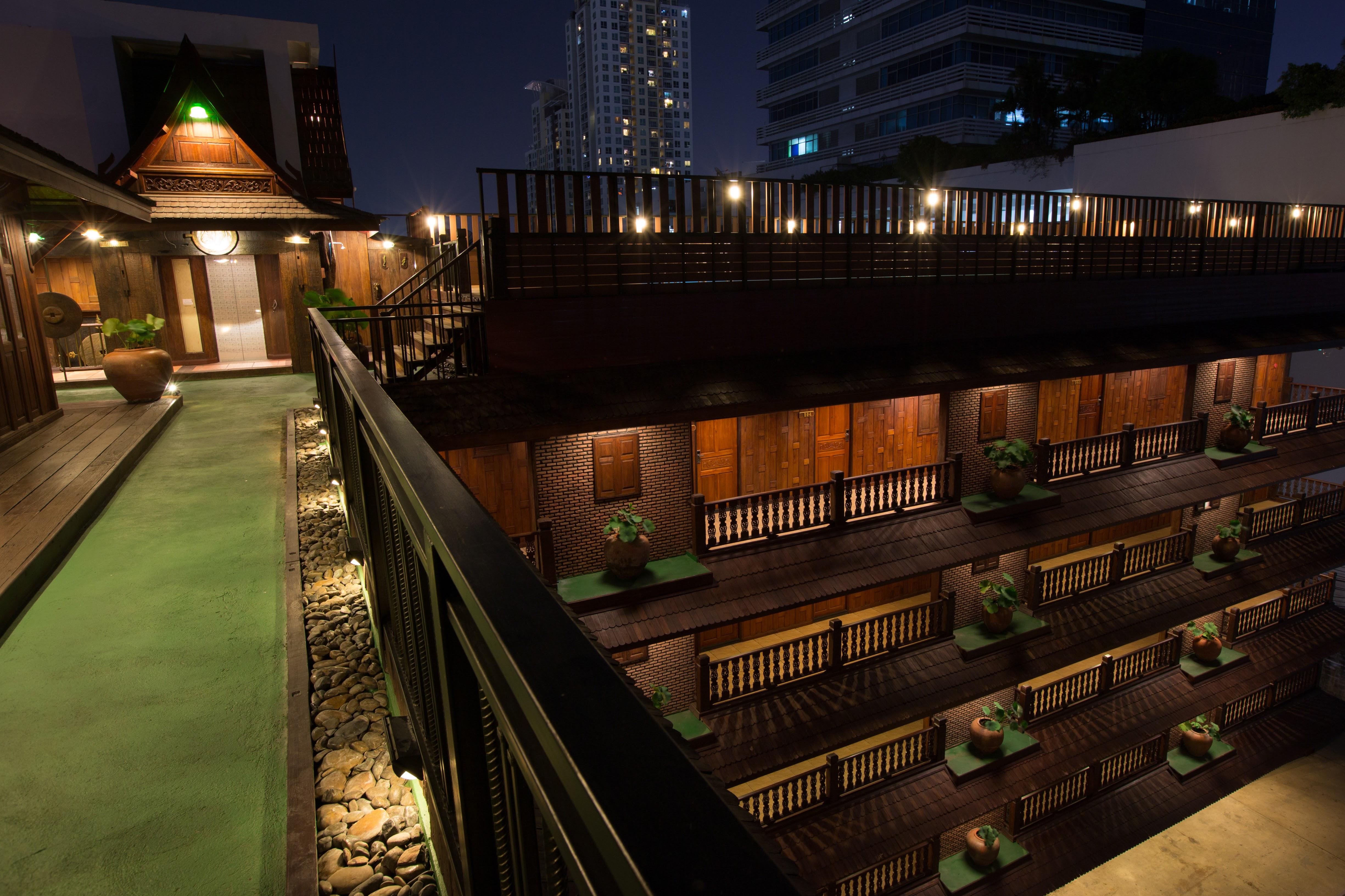 Hotel True Siam Rangnam - Sha Extra Certified 4*