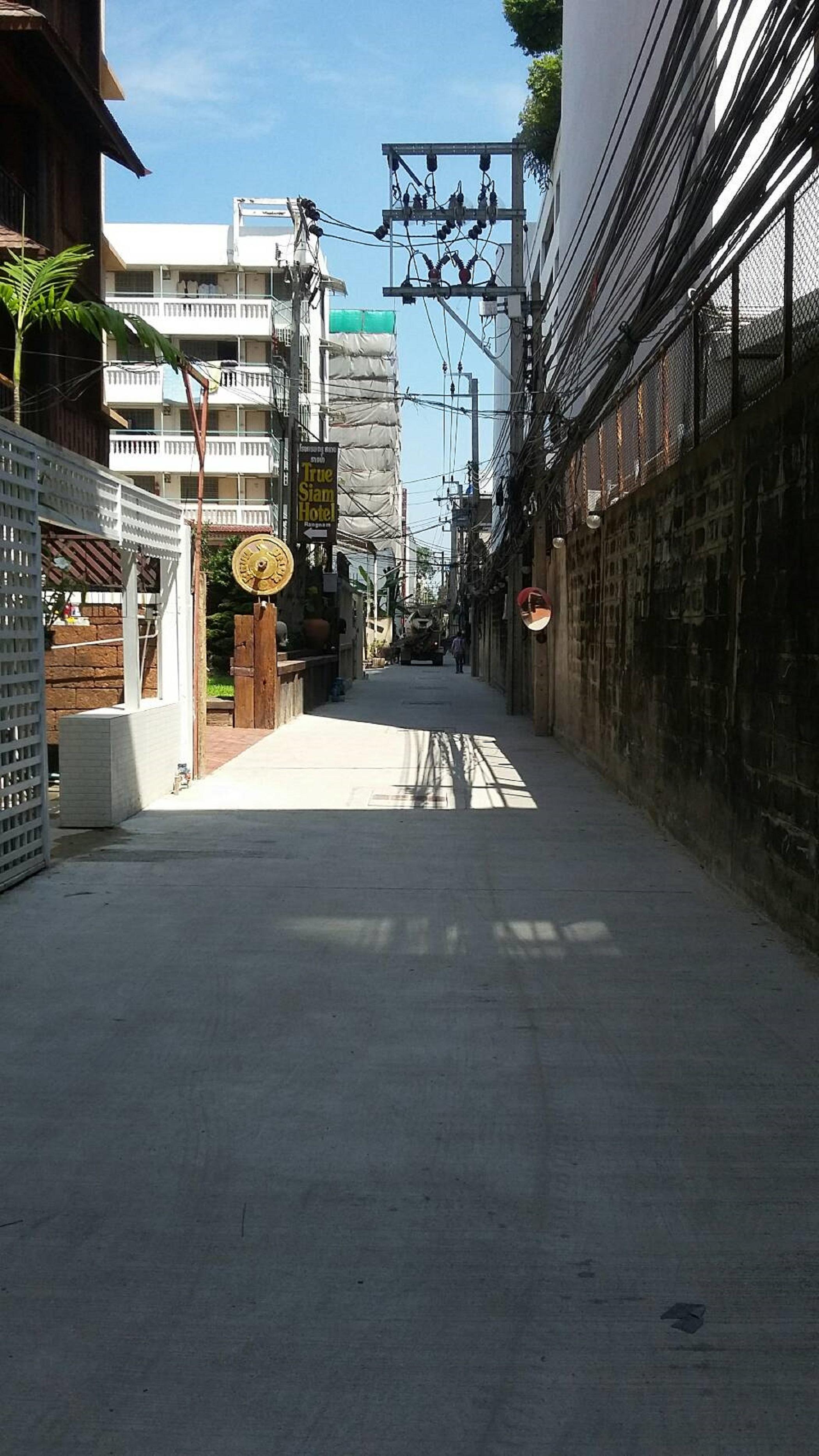 Hotel True Siam Rangnam - Sha Extra Certified Bangkok