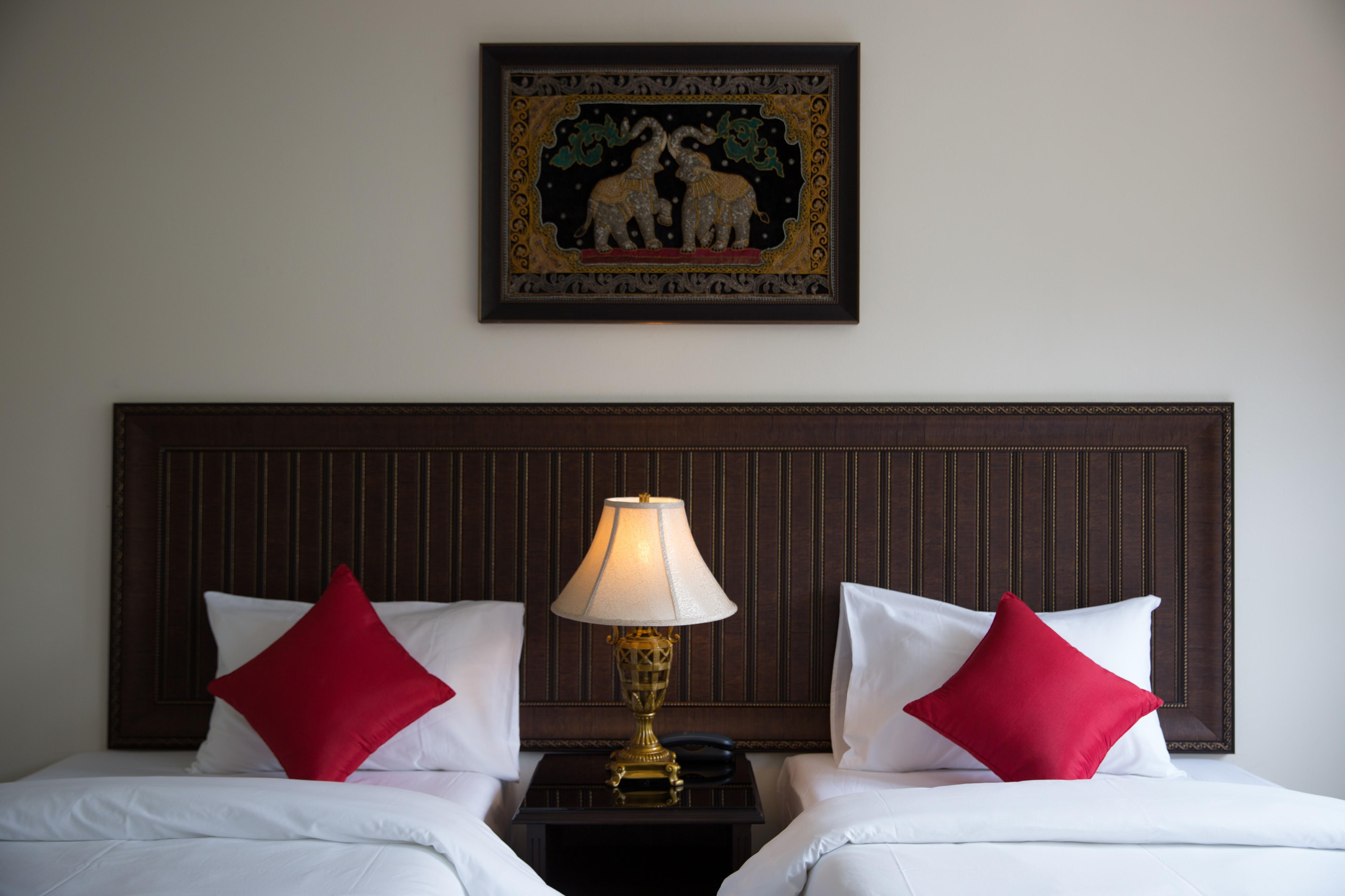 Hotel True Siam Rangnam - Sha Extra Certified