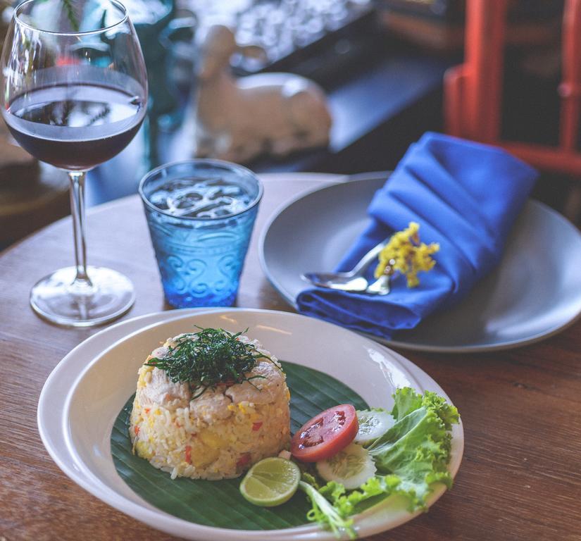 Albergue Glad Bar & Restaurant