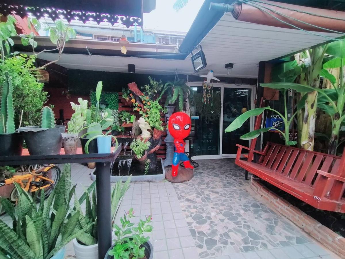 Ruenthip Casa de hóspedes