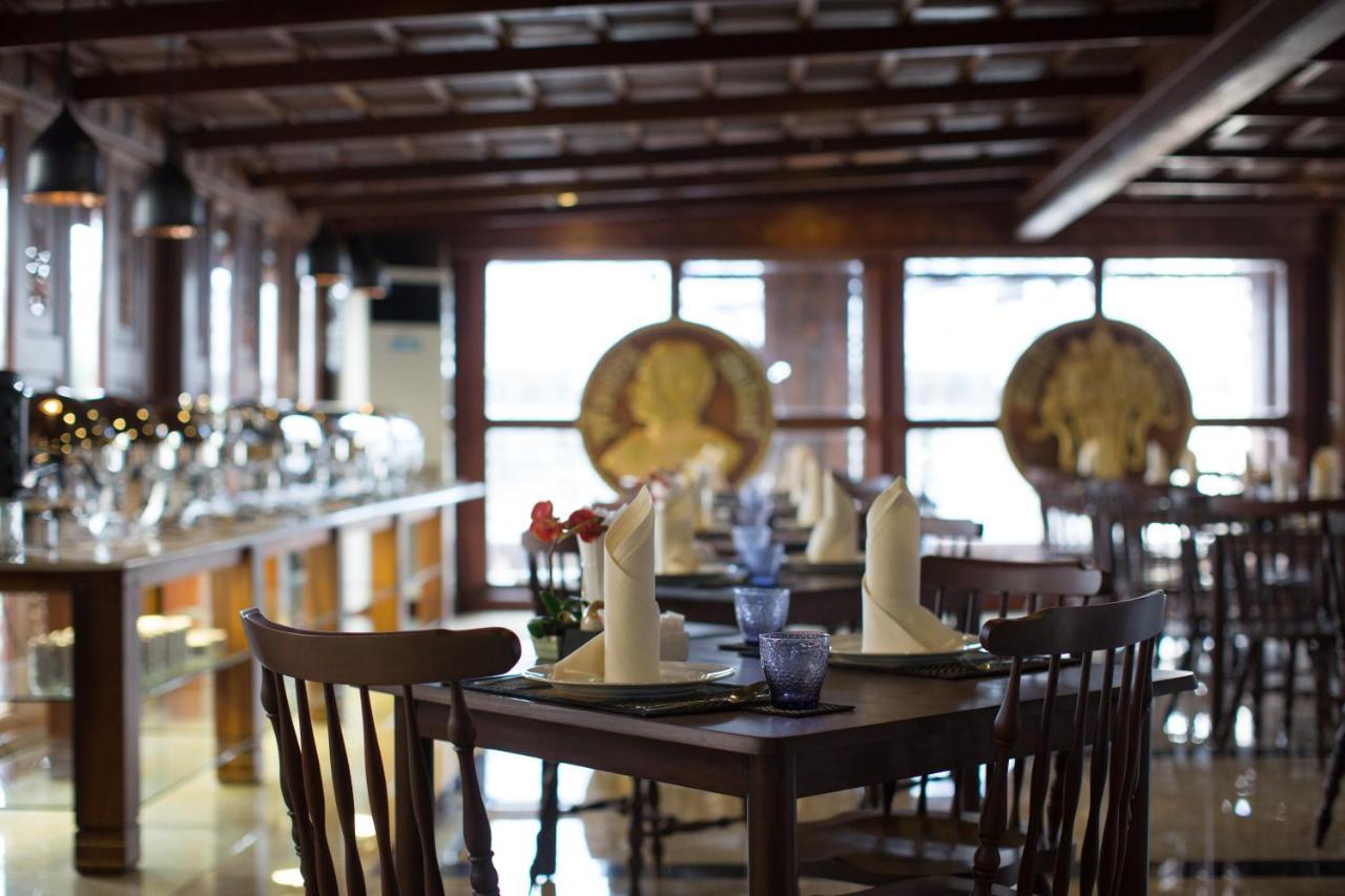 True Siam Rangnam - Sha Extra Certified 4* Bangkok