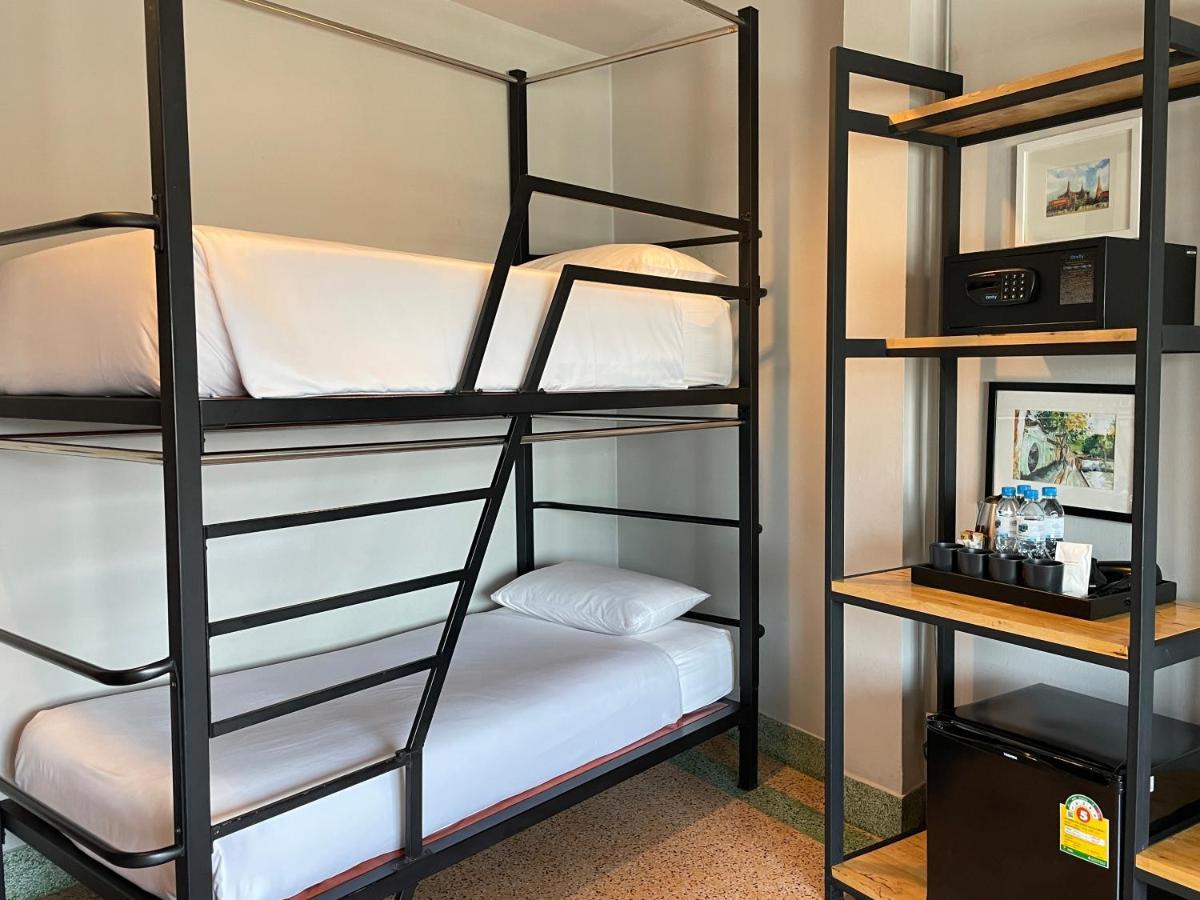 Hotel W22 By Burasari Bangkok