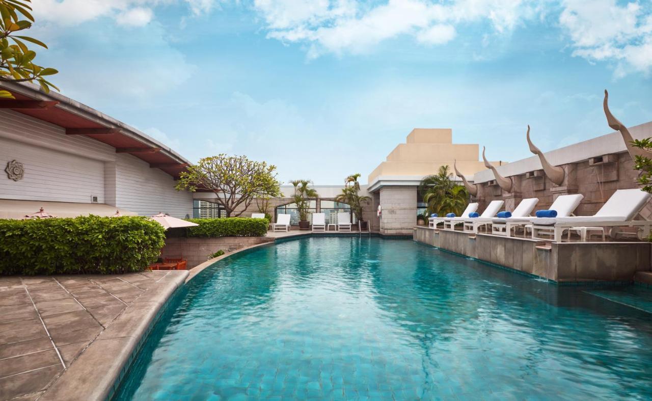 The Davis Khách sạn 4*