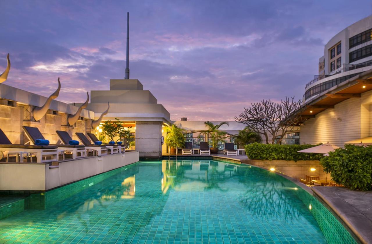 Khách sạn The Davis Bangkok