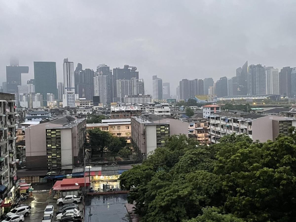 Apartemen A4 Dindaeng Bangkok