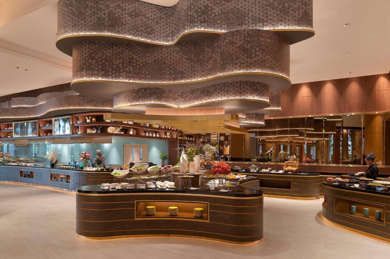 Asawin Grand Convention Hotel 5*