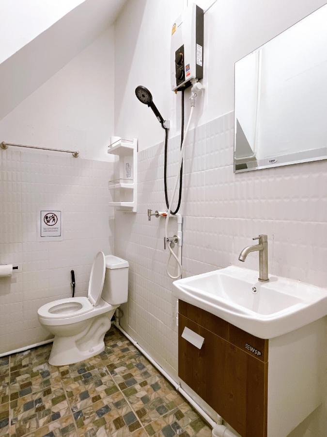 Lively And Cozy Canal House ,entire House Banguecoque
