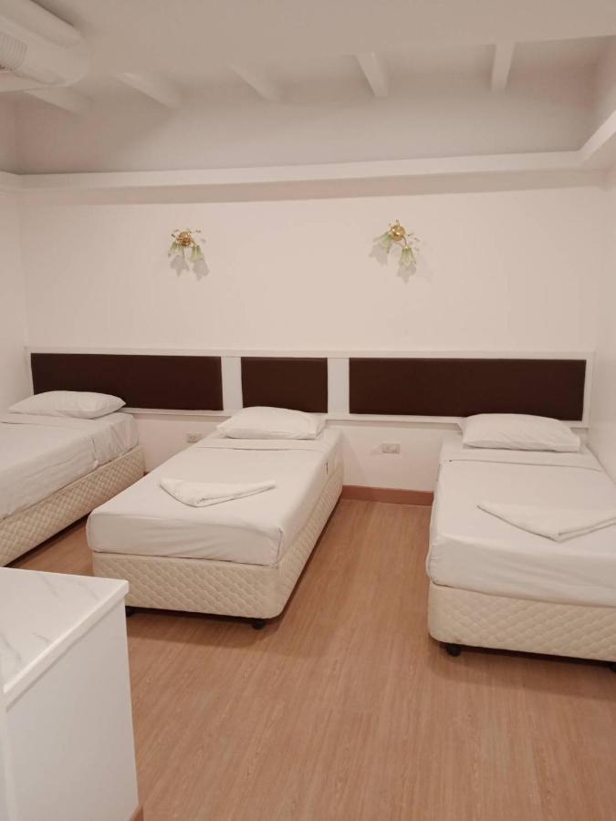 Royal Garden Khách sạn 3*
