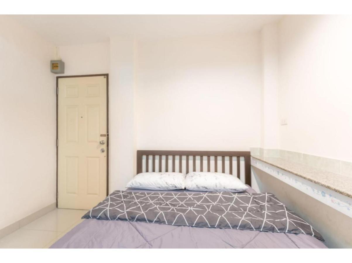 Khách sạn Oyo 75405 Ladda Place 3*