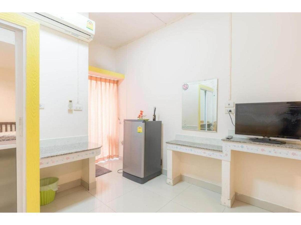 Oyo 75405 Ladda Place Khách sạn