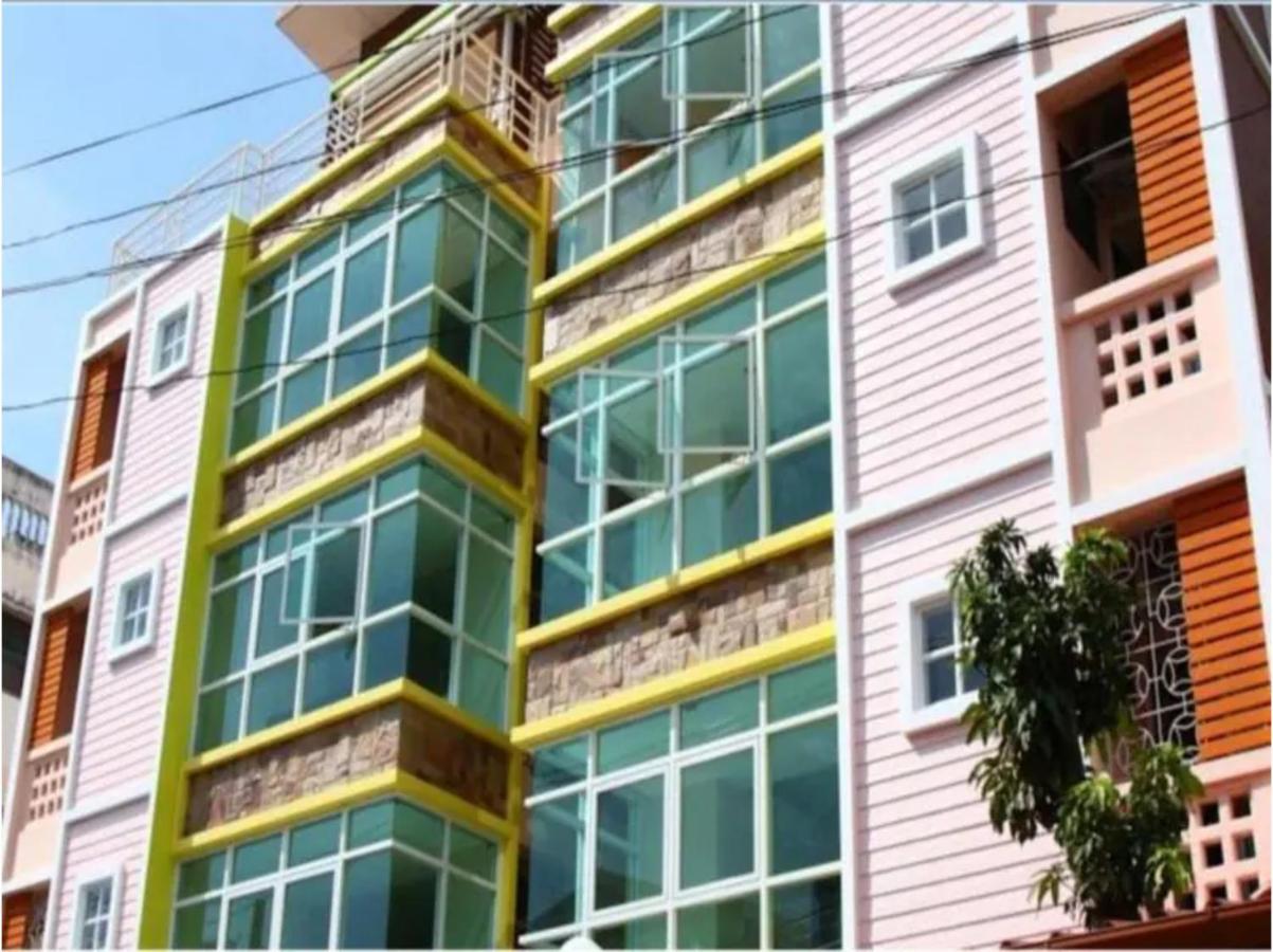 Oyo 75405 Ladda Place Khách sạn Bangkok